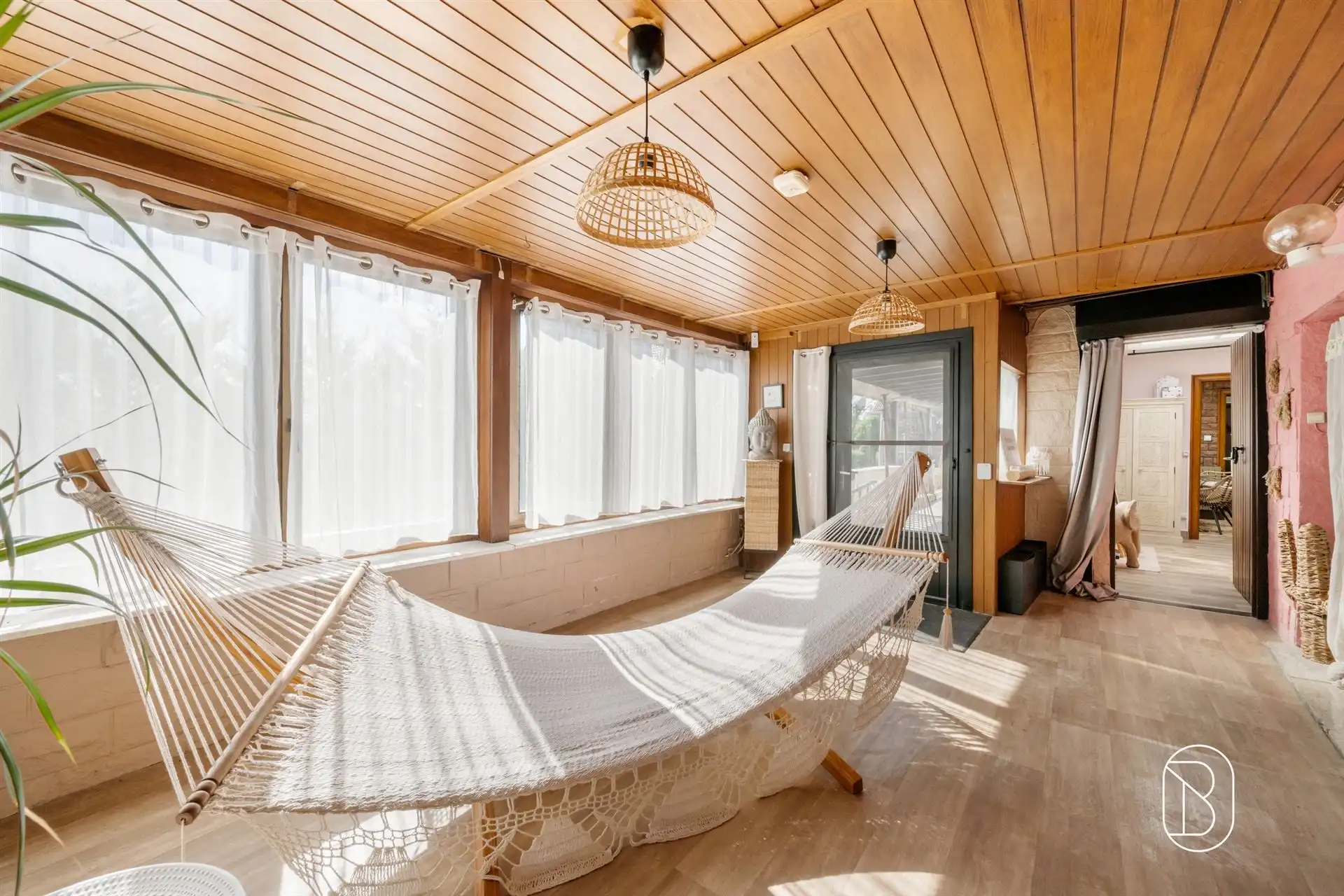 Mooie woning met een enorme potentieel!  foto 12