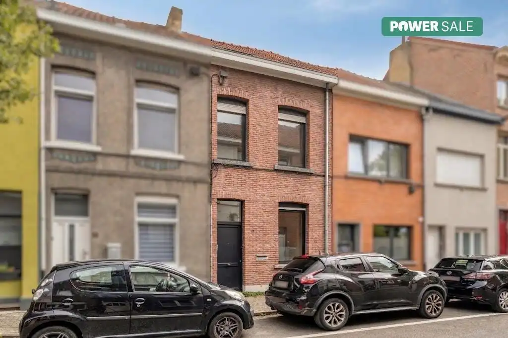 Ruime stadswoning met EPC C & tot 4 kamers in Mechelen! foto {{pictureIndex}}
