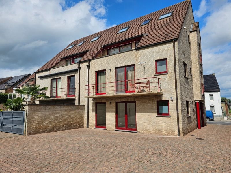 Instapklaar appartement met 2 slaapkamers foto 2