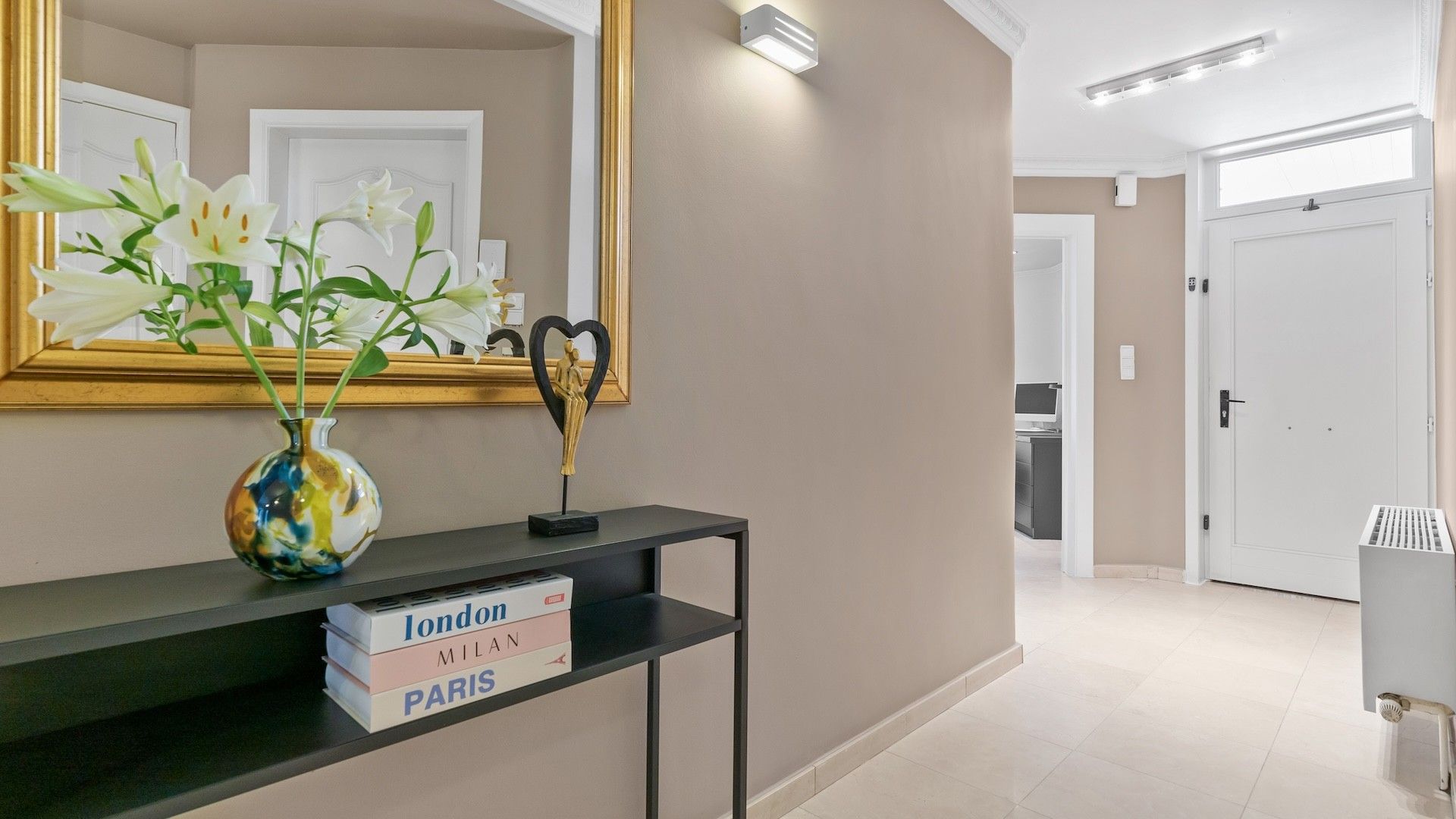 Onderhoudsvriendelijke en gelijkvloerse woning met zwembad foto 11
