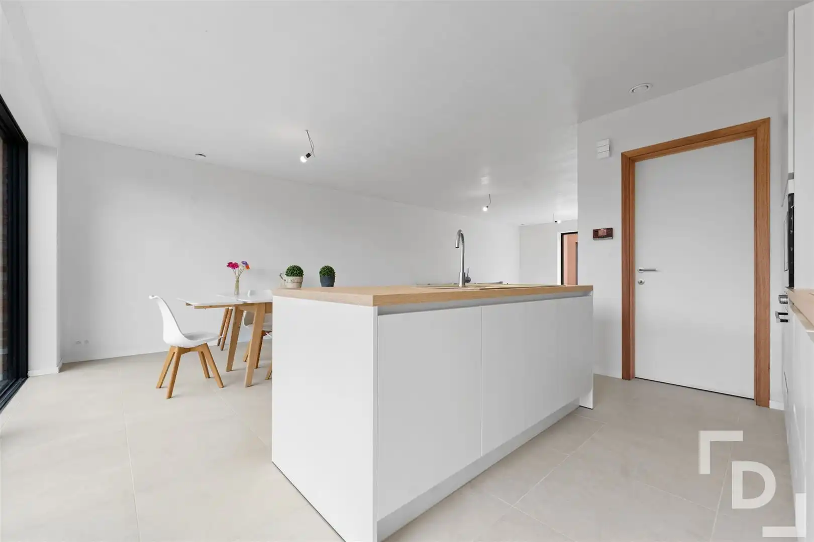 Pastorijwoning foto 2