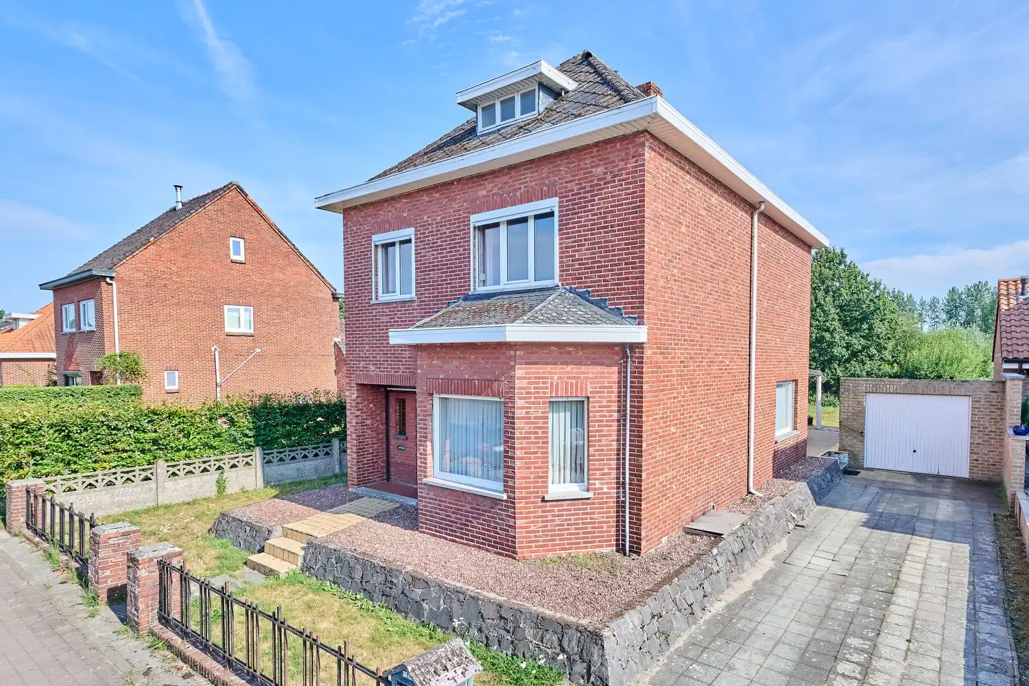 Karaktervolle renovatiewoning op een fijne rustige locatie foto 21