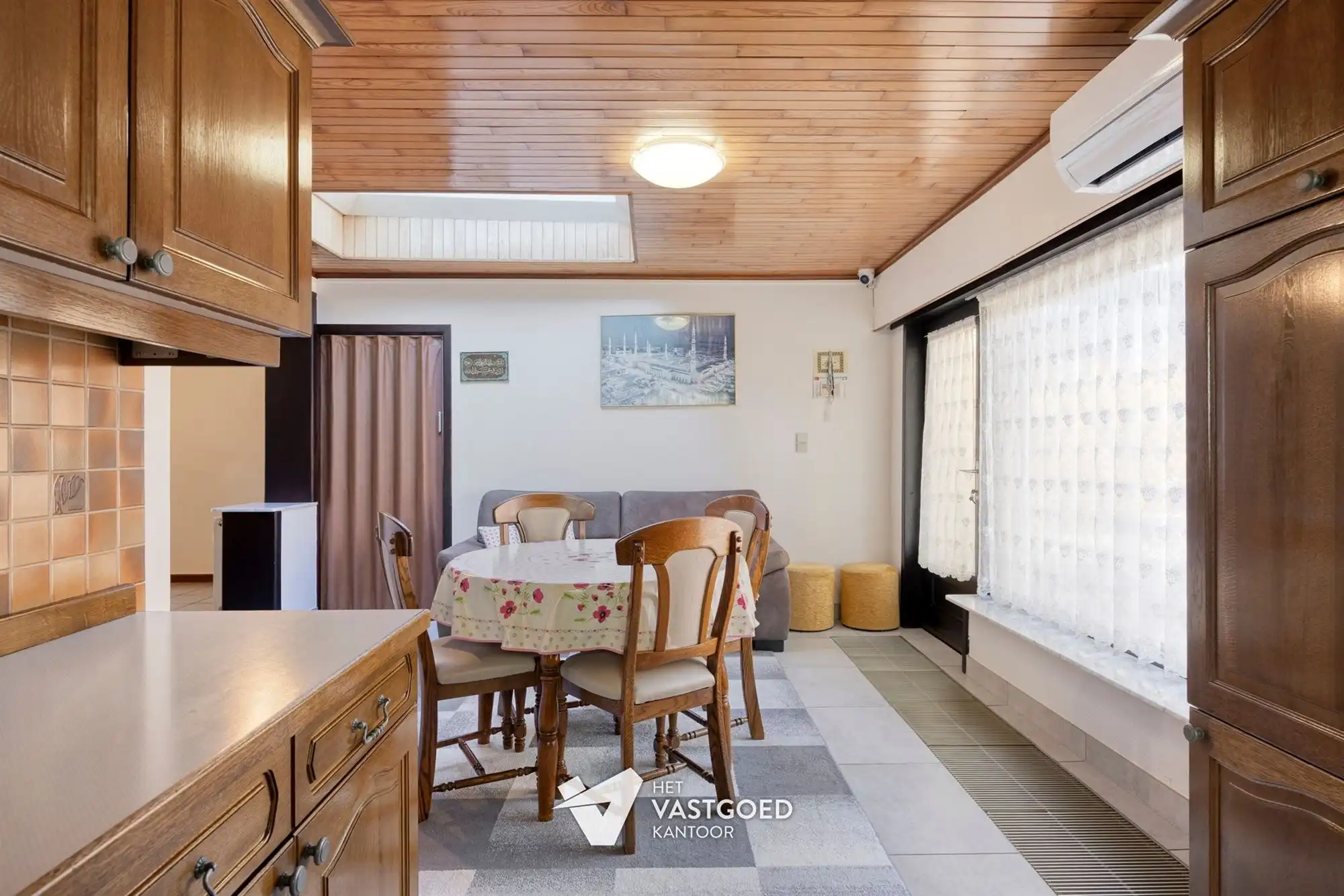 PERFECT ONDERHOUDEN WONING MET 3 SLAAPKAMERS + GARAGE OP PERCEEL VAN 5A62 TE BERINGEN foto 9