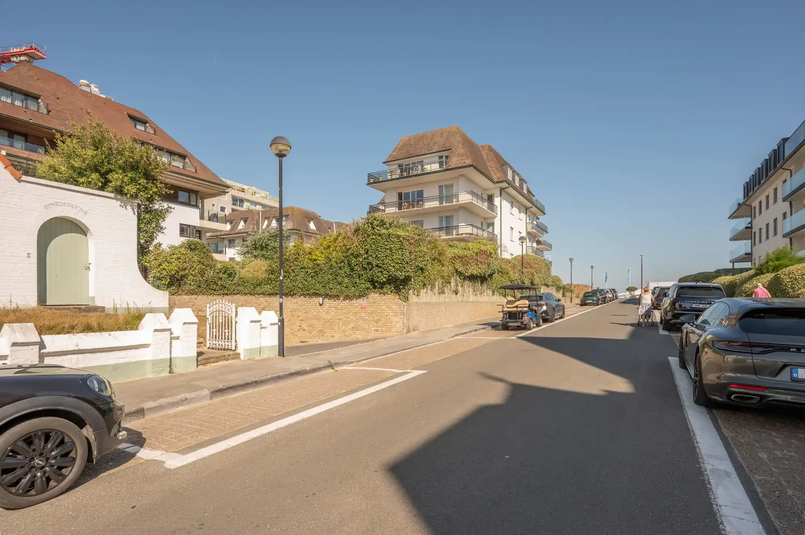Luxueus gerenoveerd hoekappartement met zeezicht vlakbij de wandeldijk in het Zoute. foto 32