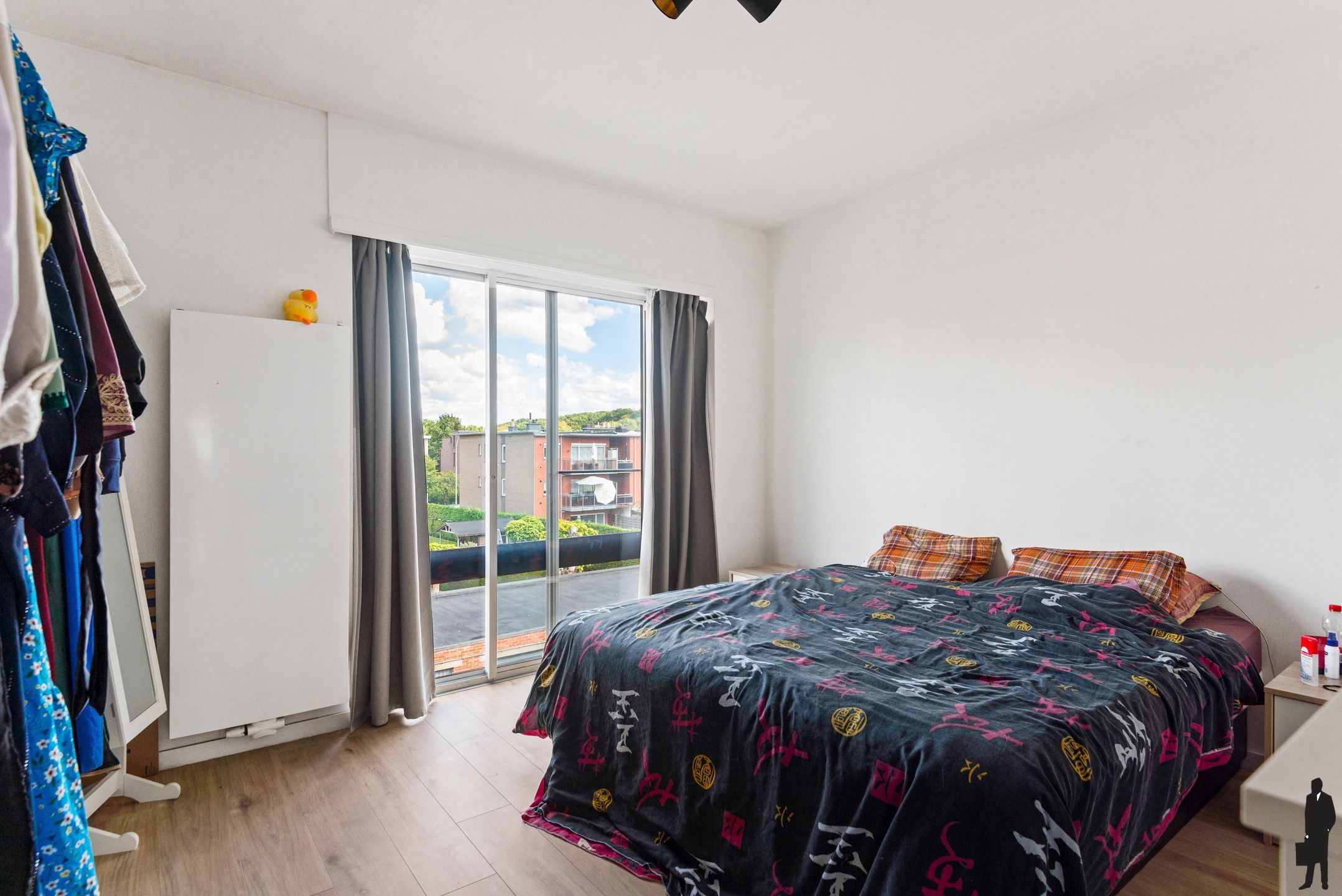 Lichtrijk gerenoveerd appartement met 2 slaapkamers foto 10