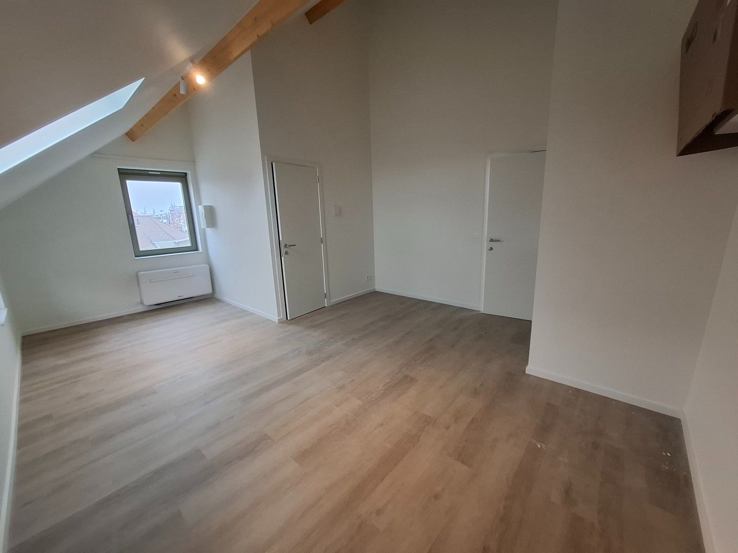 RUIME STUDENTENKAMERS IN NIEUWSTAAT IN CENTRUM GENT foto 2