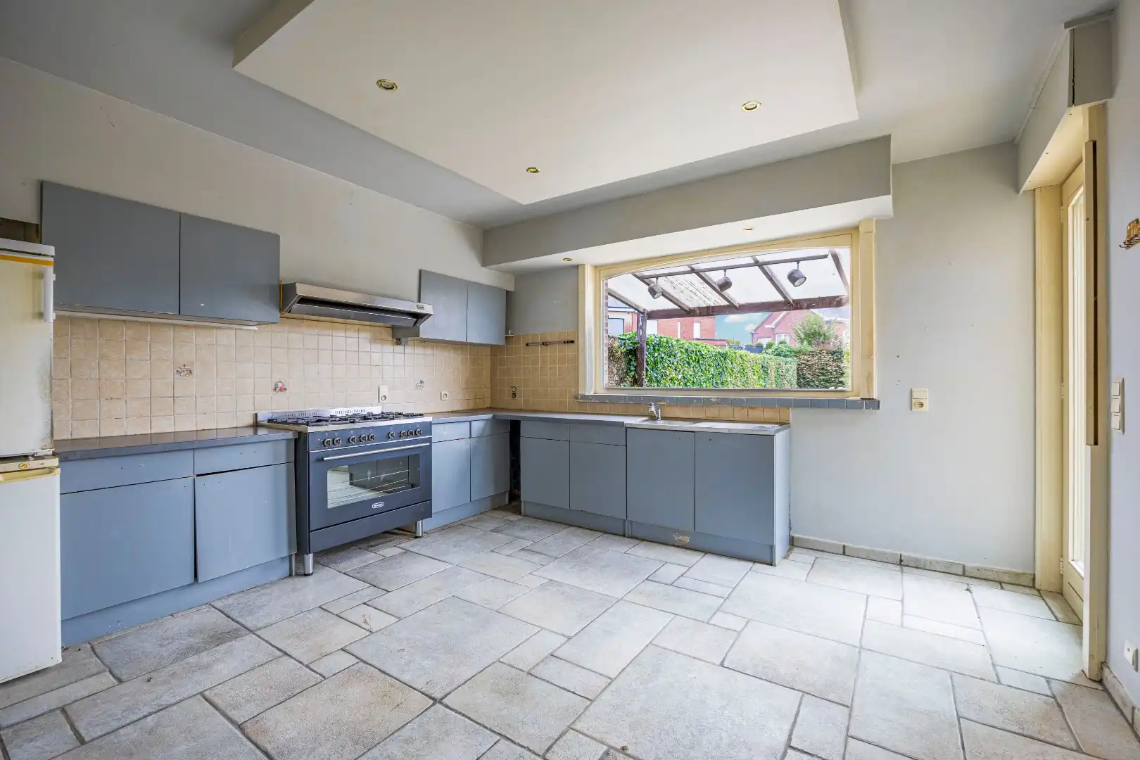 Mooie eigendom op 446 m² met goede locatie - 3 slaapkamers, garage, tuin foto 10