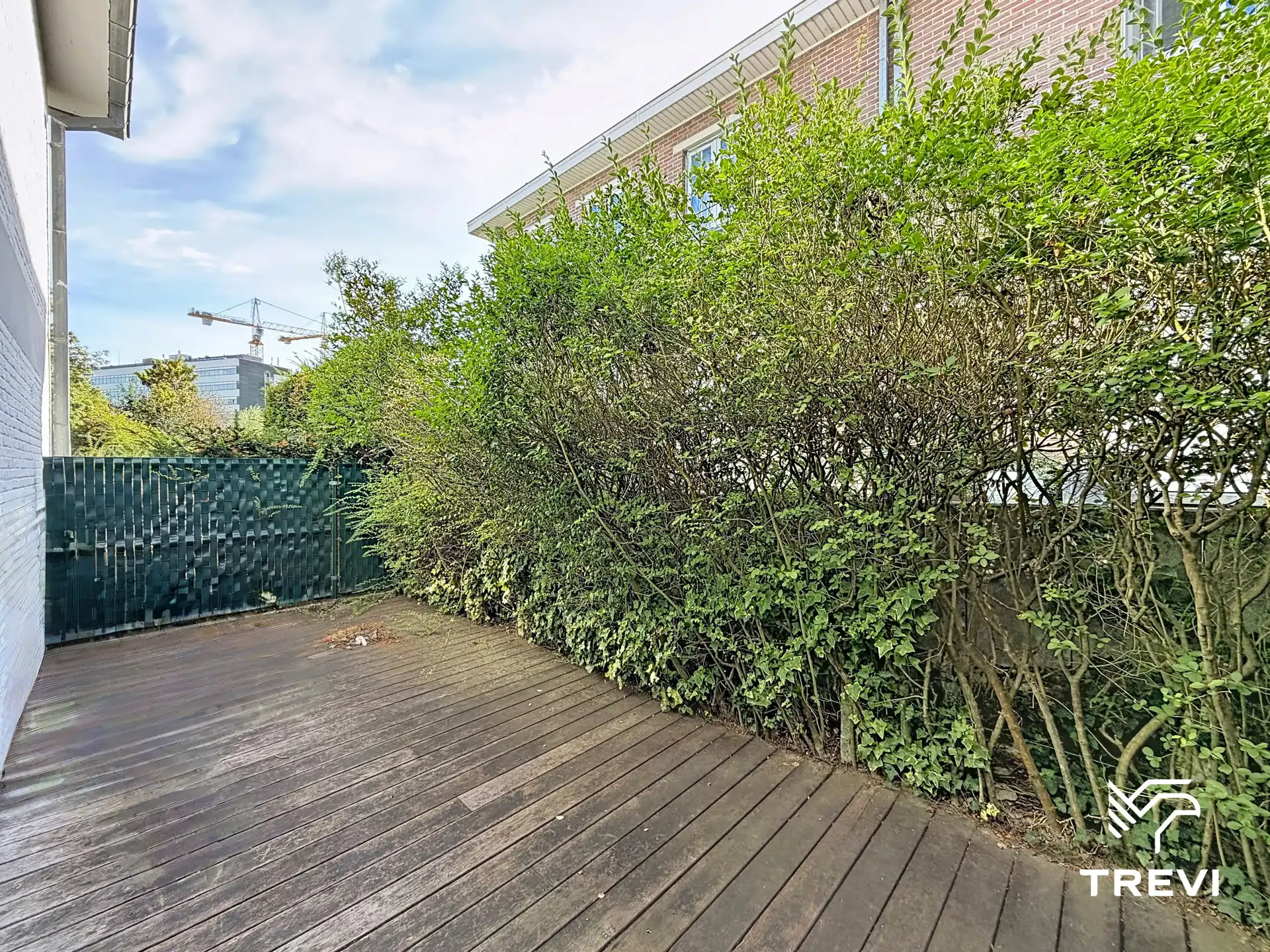 Gerenoveerd appartement met 1 slaapkamer + parkeerplaats foto 11