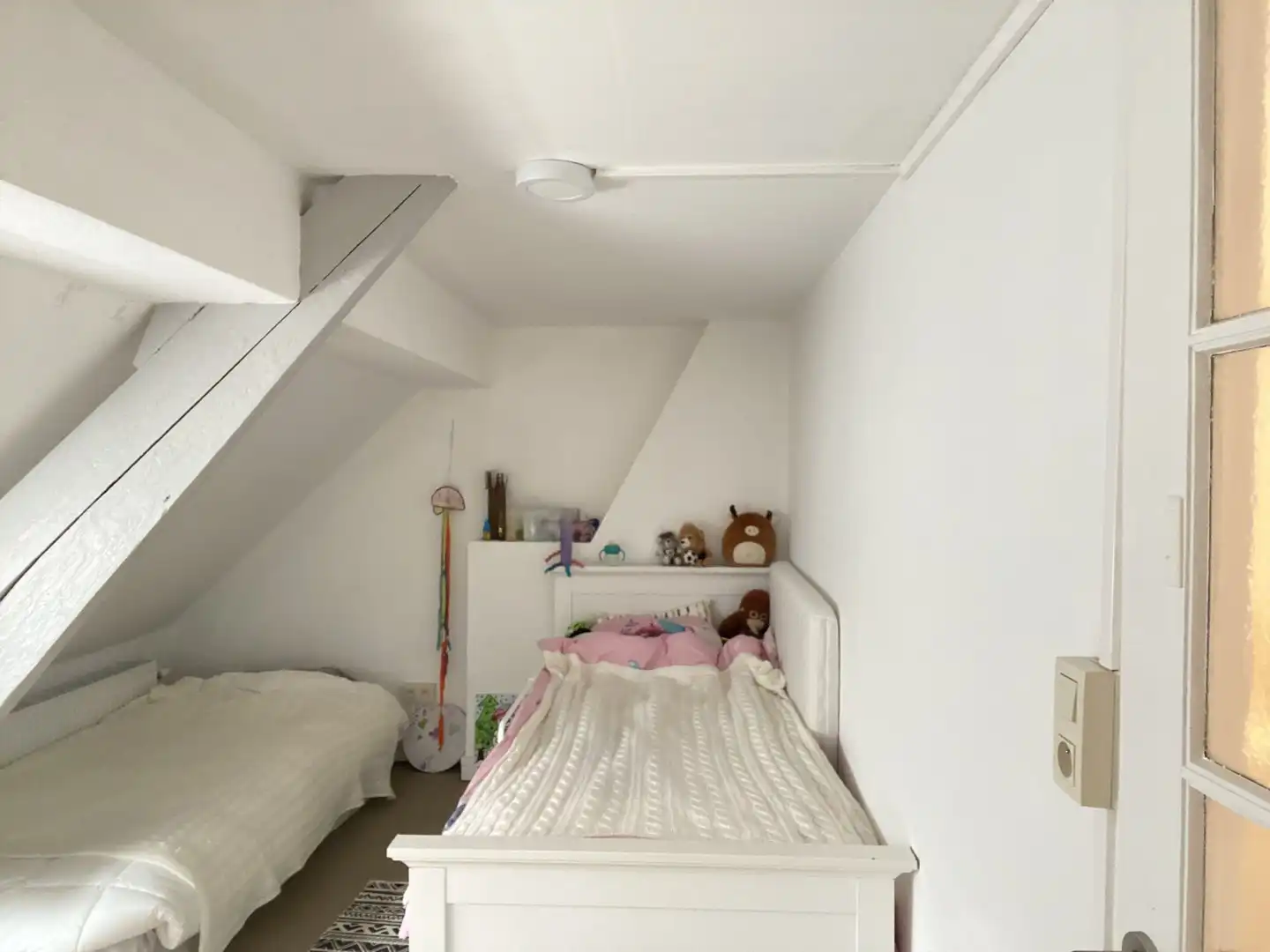 Ruime stadswoning met 4 slaapkamers en stadstuin. foto 7
