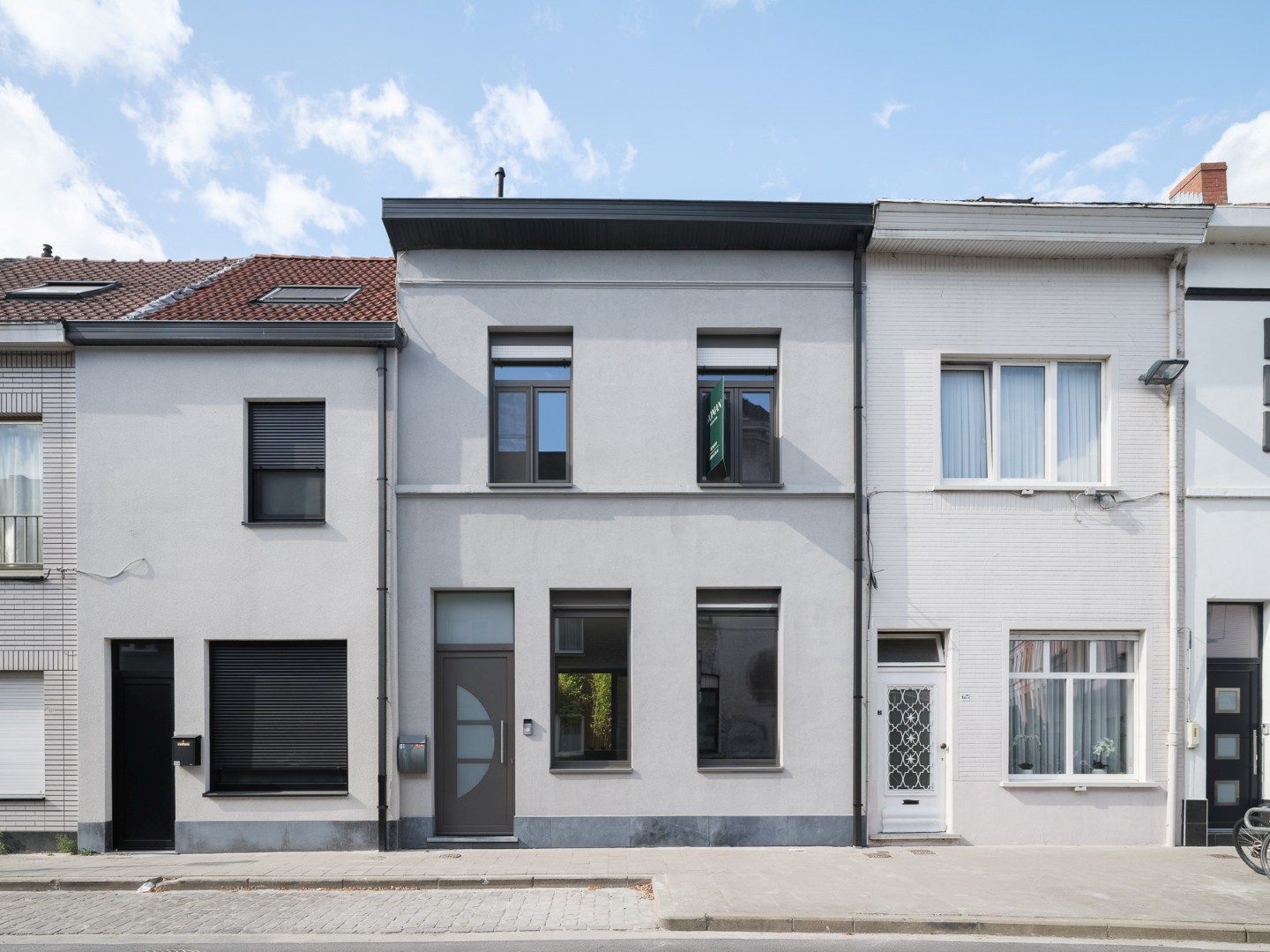 Luxueus gerenoveerde rijwoning met stijlvolle groene patio in Gentbrugge foto 17