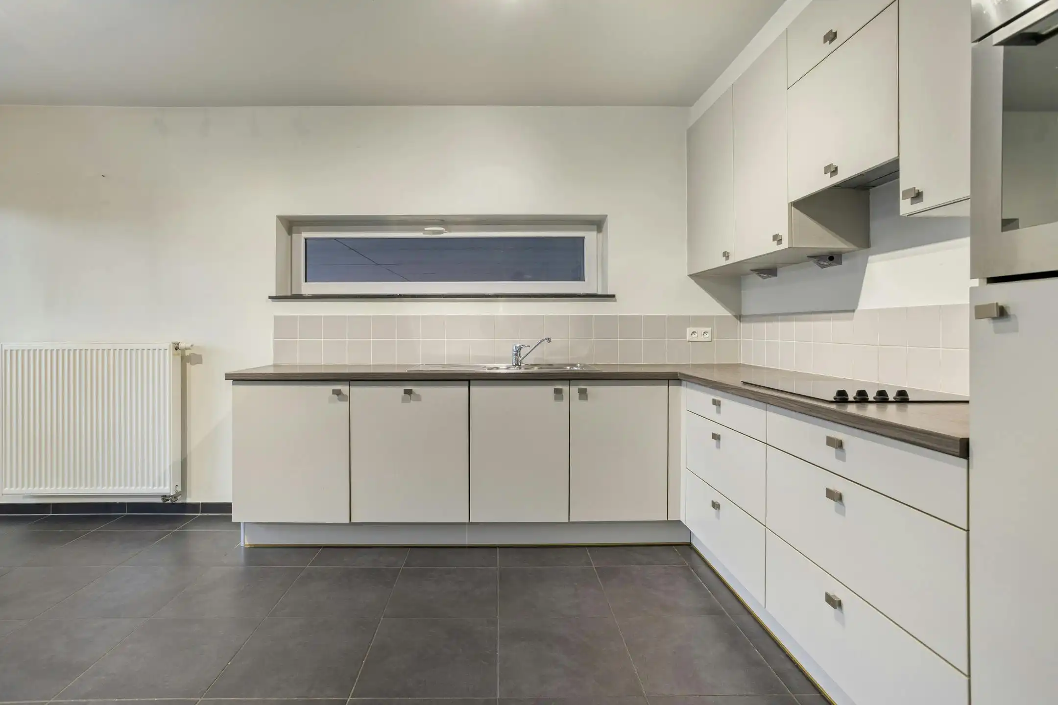 Lichtrijk 2-slaapkamer appartement in centrum Roeselare foto 8