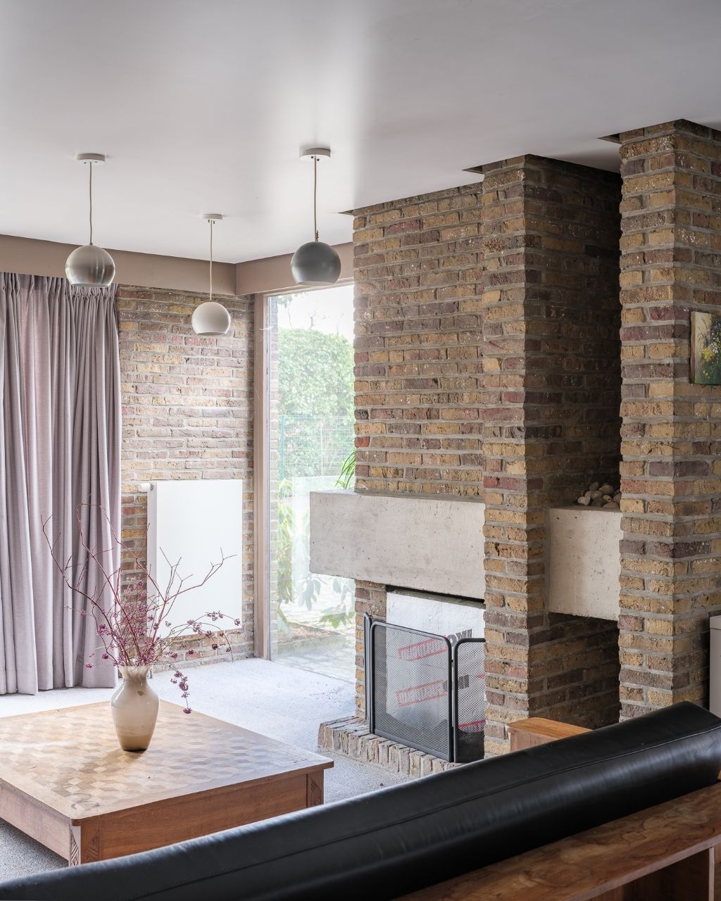 Merelbeke – Op te frissen, ruime architecturale woning (bvo 396 m2) met polyvalente mogelijkheden en bovengelegen zorgwoning op een groen perceel van 1.294m2. foto 7