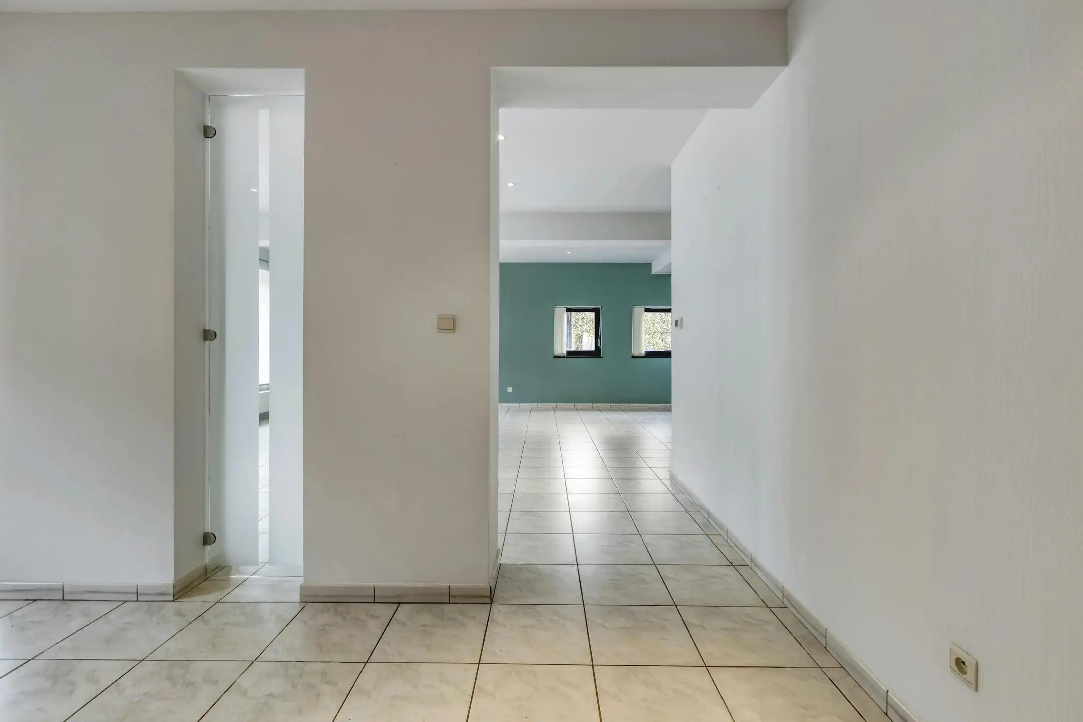 Opbrengsteigendom met 2 appartementen en hangaar te Lummen foto 25