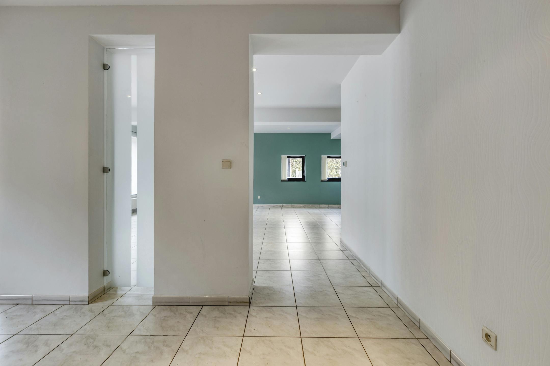 Opbrengsteigendom met 2 appartementen en hangaar te Lummen foto 25