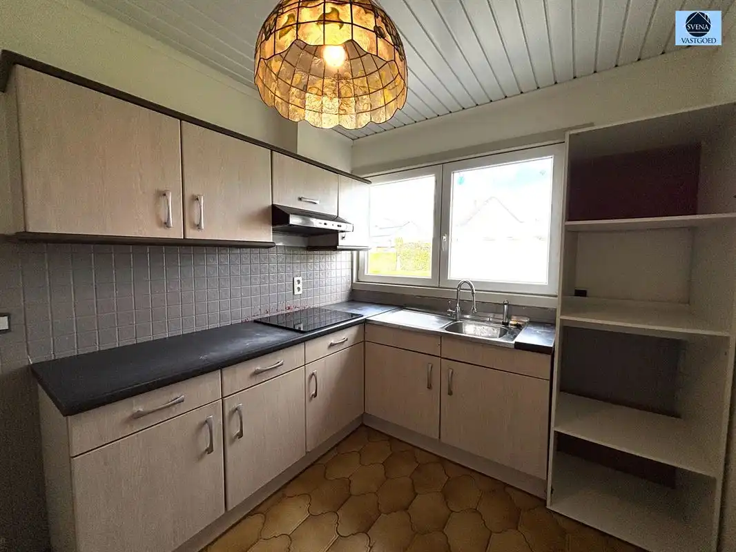HALFOPENBEBOUWING MET 3 SLAAPKAMERS, TUIN EN GARAGE foto 10