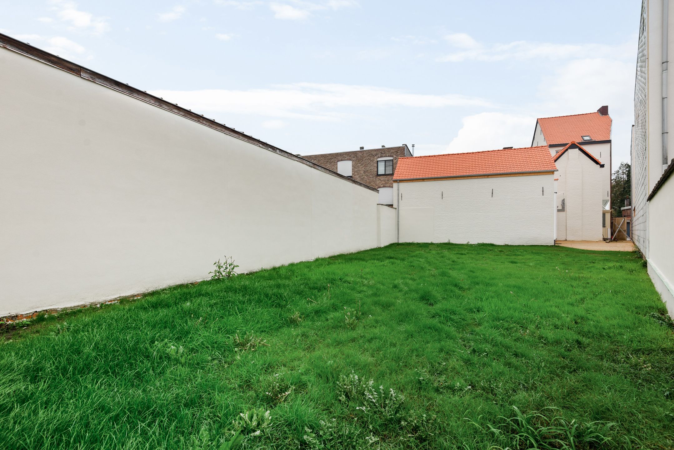 Prachtig gerenoveerde woning met bijgebouw - centrum Kontich foto 4