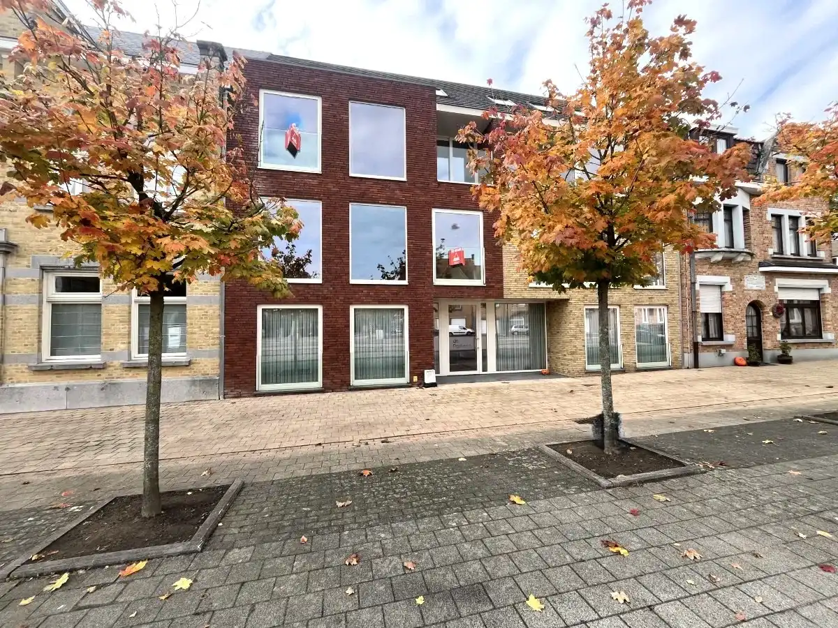Passendale – Appartement met 2 slaapkamers, terras en garage foto {{pictureIndex}}