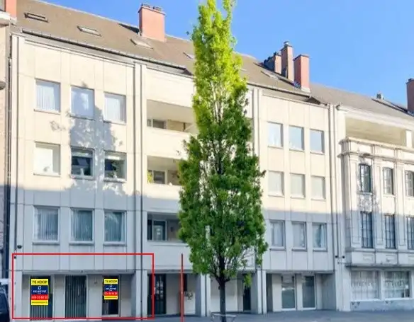 Unieke praktijk- of kantoorruimte van ca. 190 m² INCLUSIEF 2 ruime garageboxen foto 8