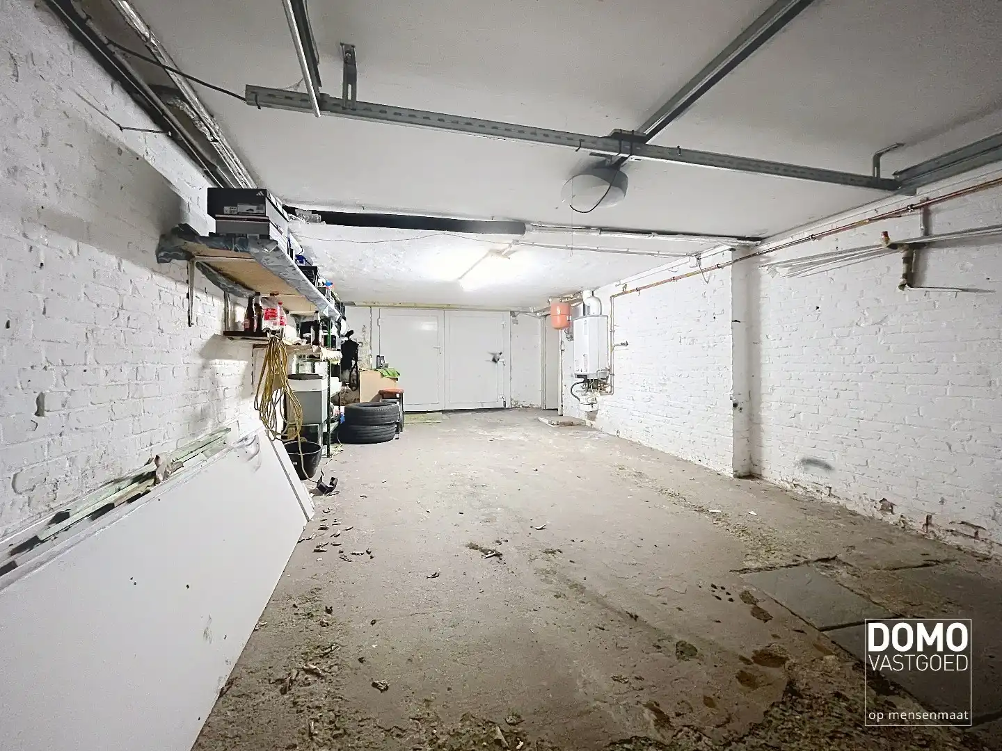 VOLLEDIG TE RENOVEREN WONING MET TWEE SLAAPKAMERS, INPANDIGE GARAGE OP EEN PERCEEL VAN 5A35CA IN SINT-TRUIDEN foto 14