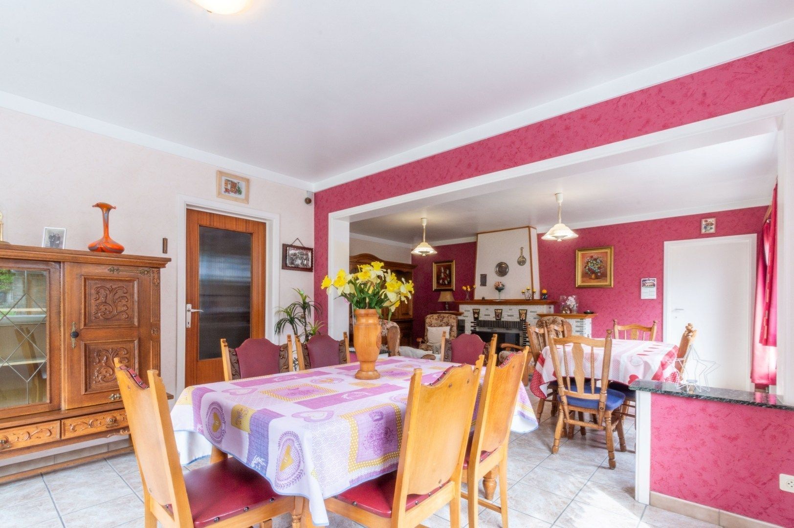 LICHTRIJKE, TE RENOVEREN 3-GEVEL WONING + GROTE TUIN! foto 8