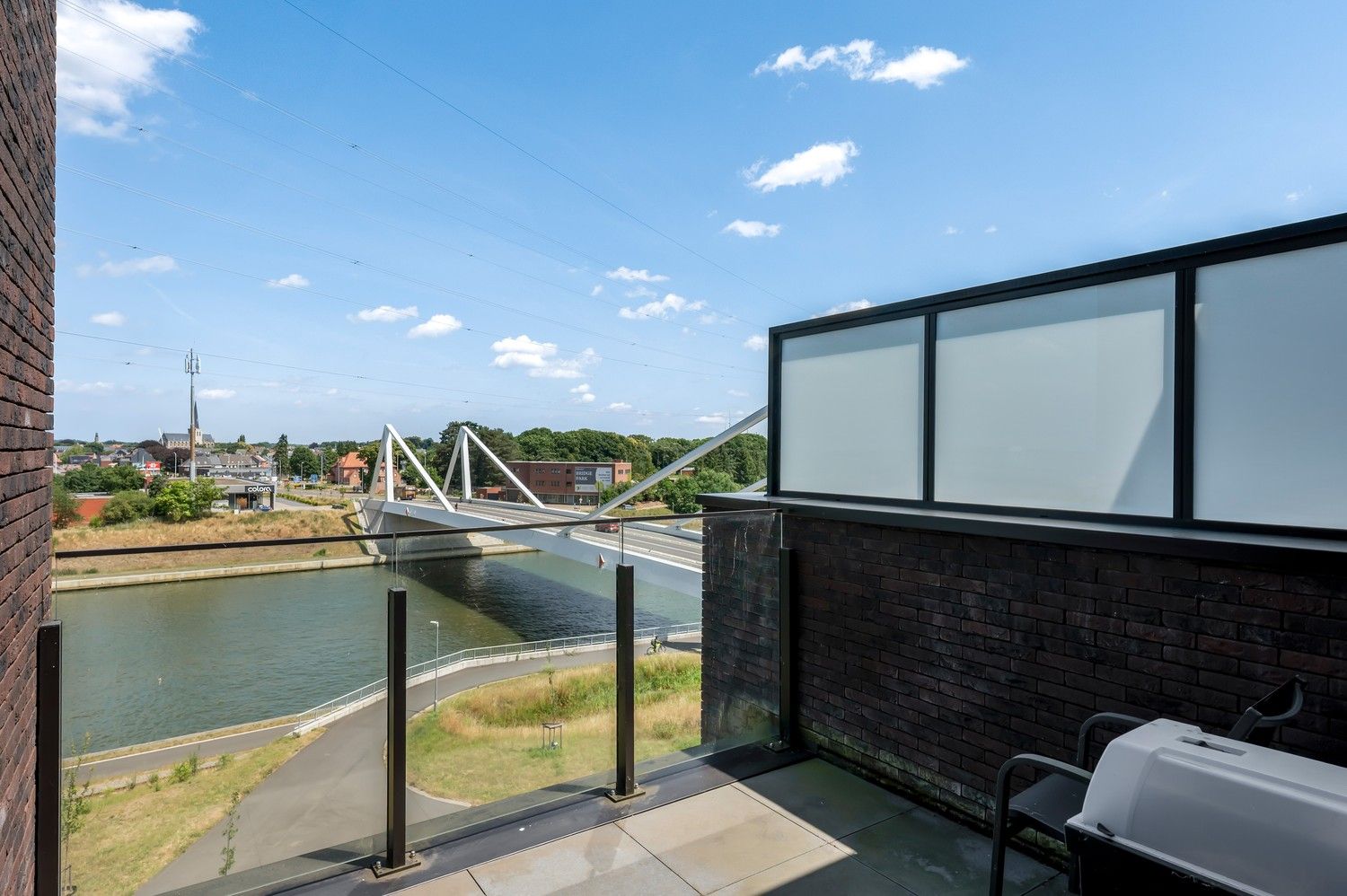 Exclusieve penthouse met panoramisch terras en uitzicht op het Albertkanaal. foto 21
