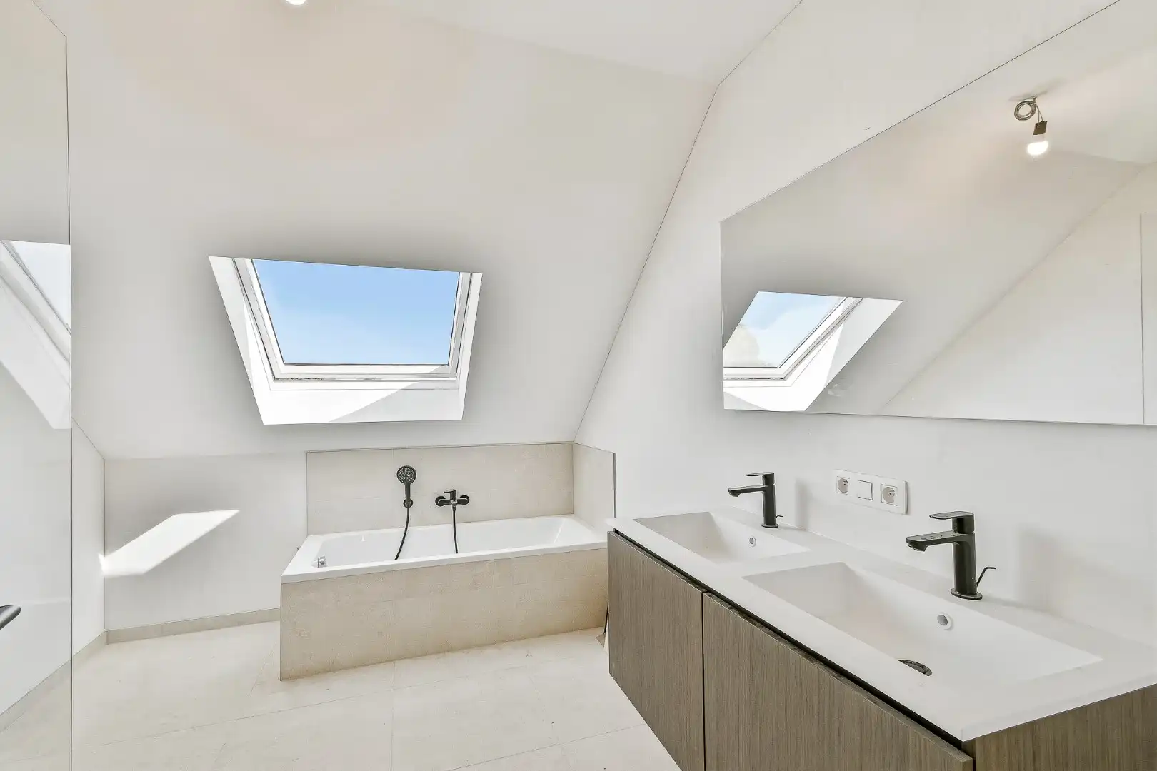 Nieuwbouwwoning op rustige locatie met 3 slaapkamers foto 19