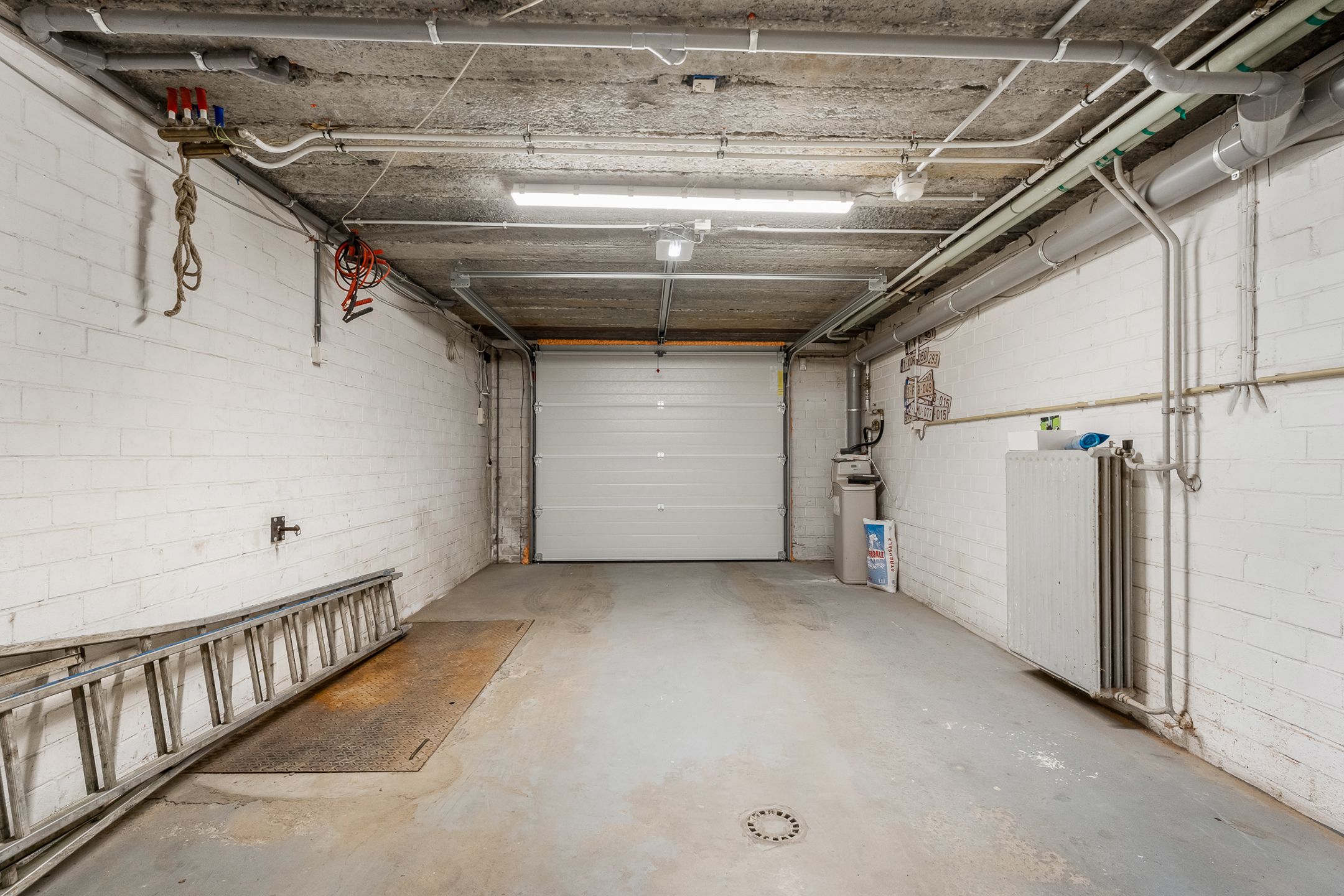 Hedendaagse gezinswoning met garage te Val-Meer foto 20
