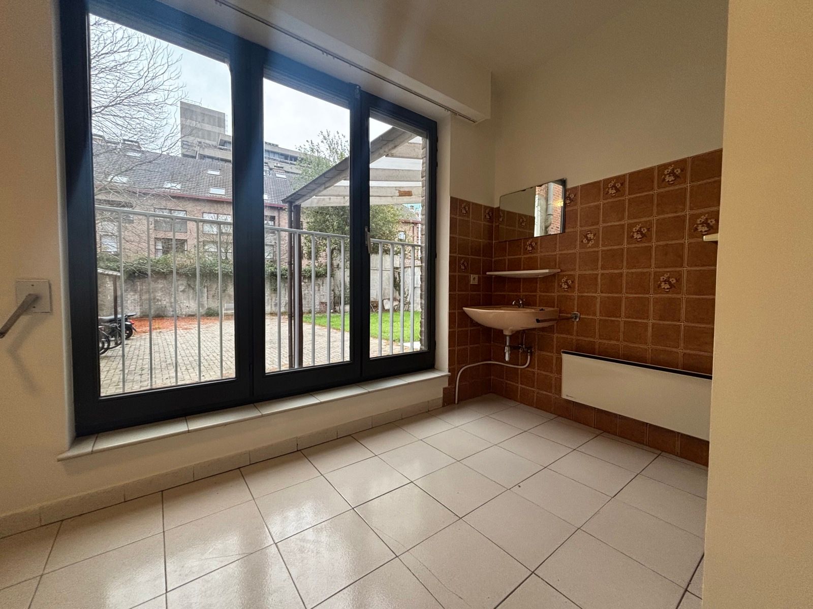 Rustig gelegen appartement Sint-Jacobsplein Leuven!  foto 3