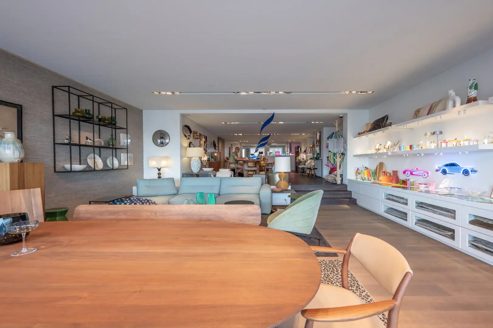 Prachtig Handelspand Gelegen Op De Zeedijk Van Knokke foto 4