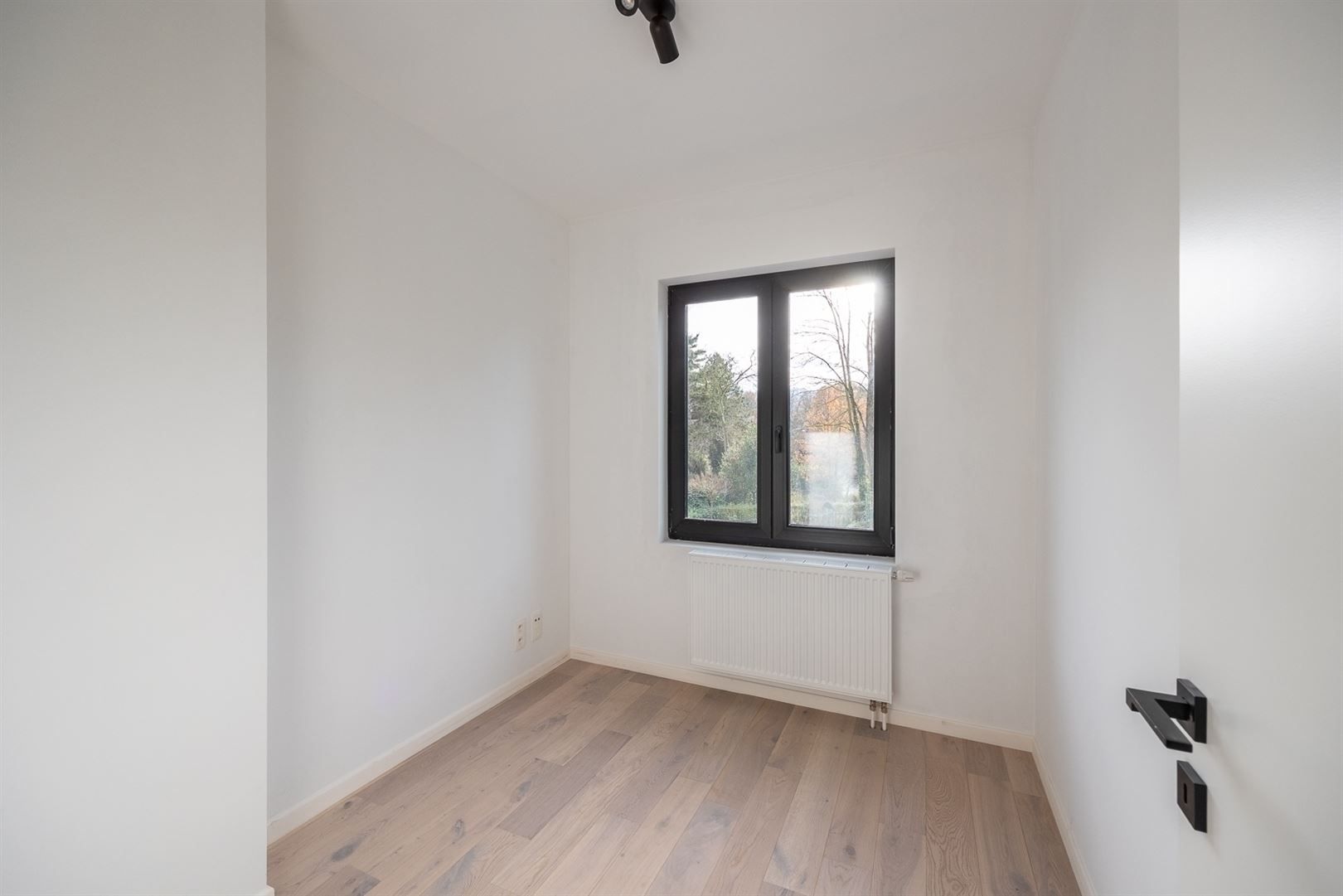 Totaal vernieuwde woning in zeer geliefde straat in centrum!  foto 10