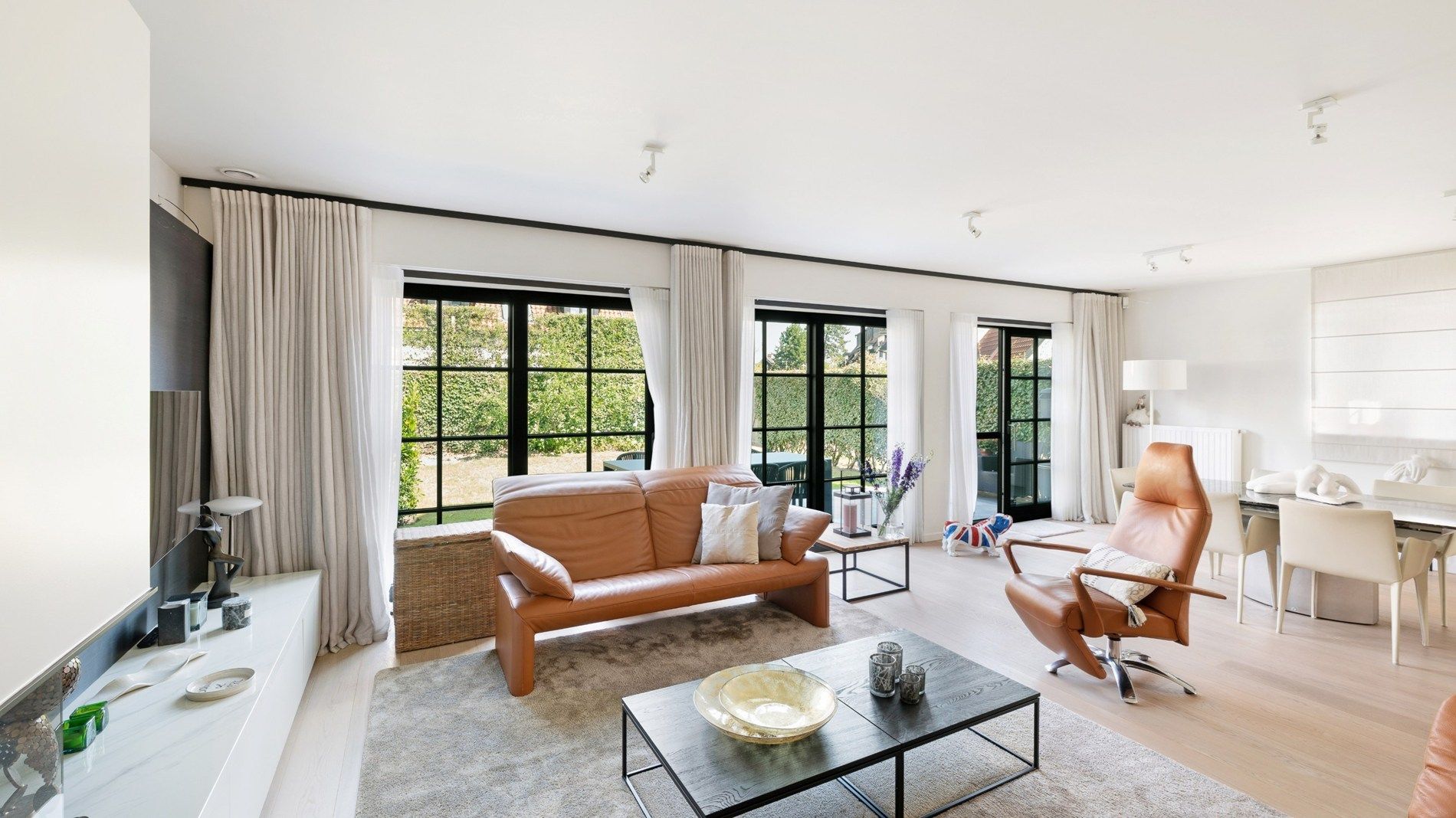 Recente hoekwoning met vijf kamers te Knokke foto 3