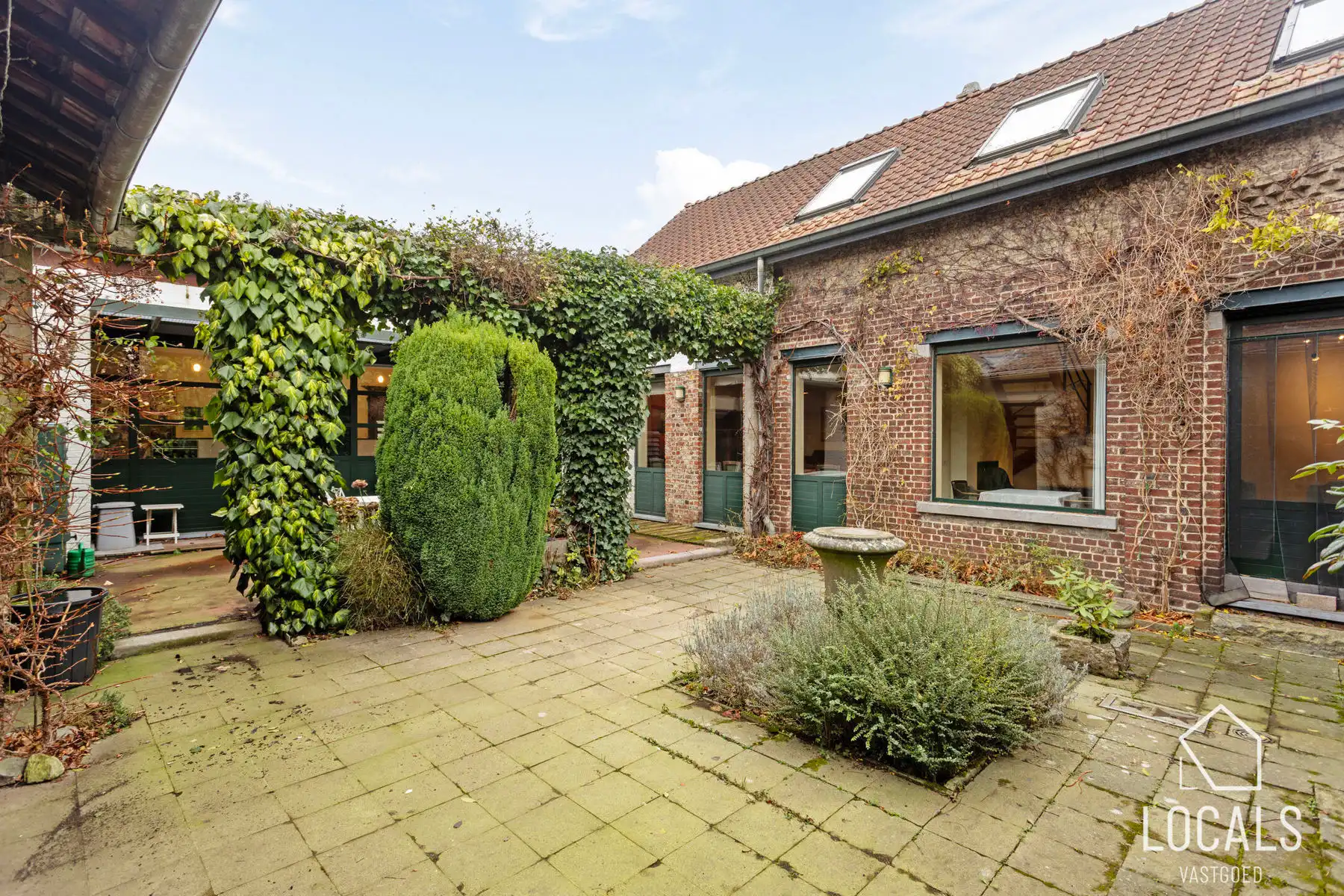 Unieke eigendom op toplocatie foto 8