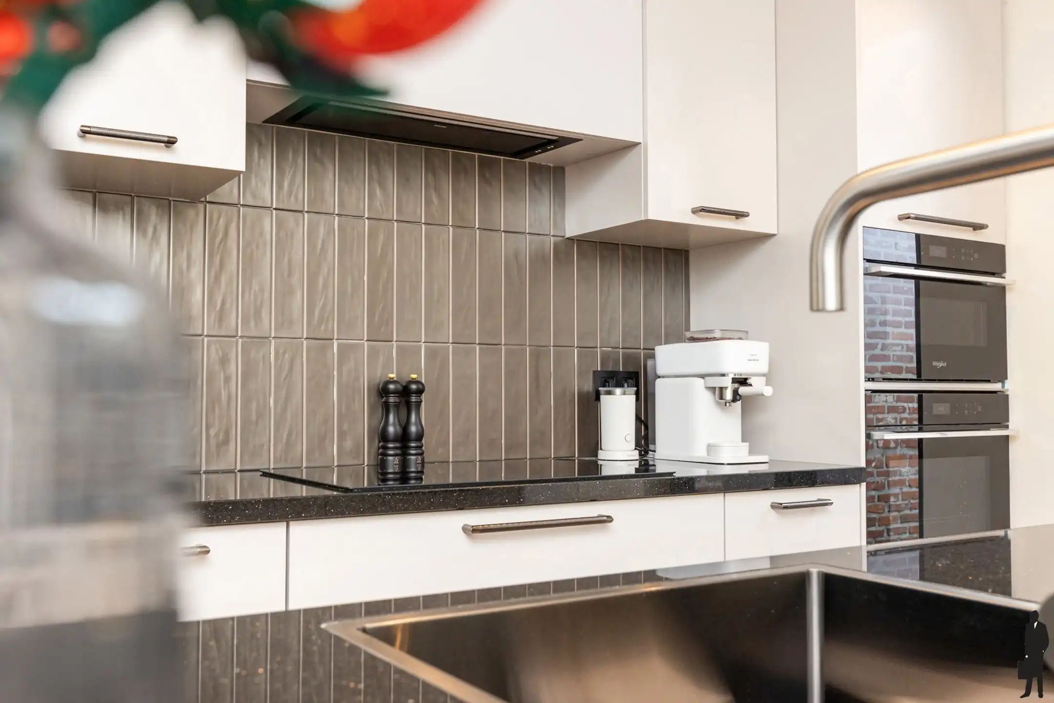 Instapklare en volledig gerenoveerde woning met garage&nbsp; foto 8