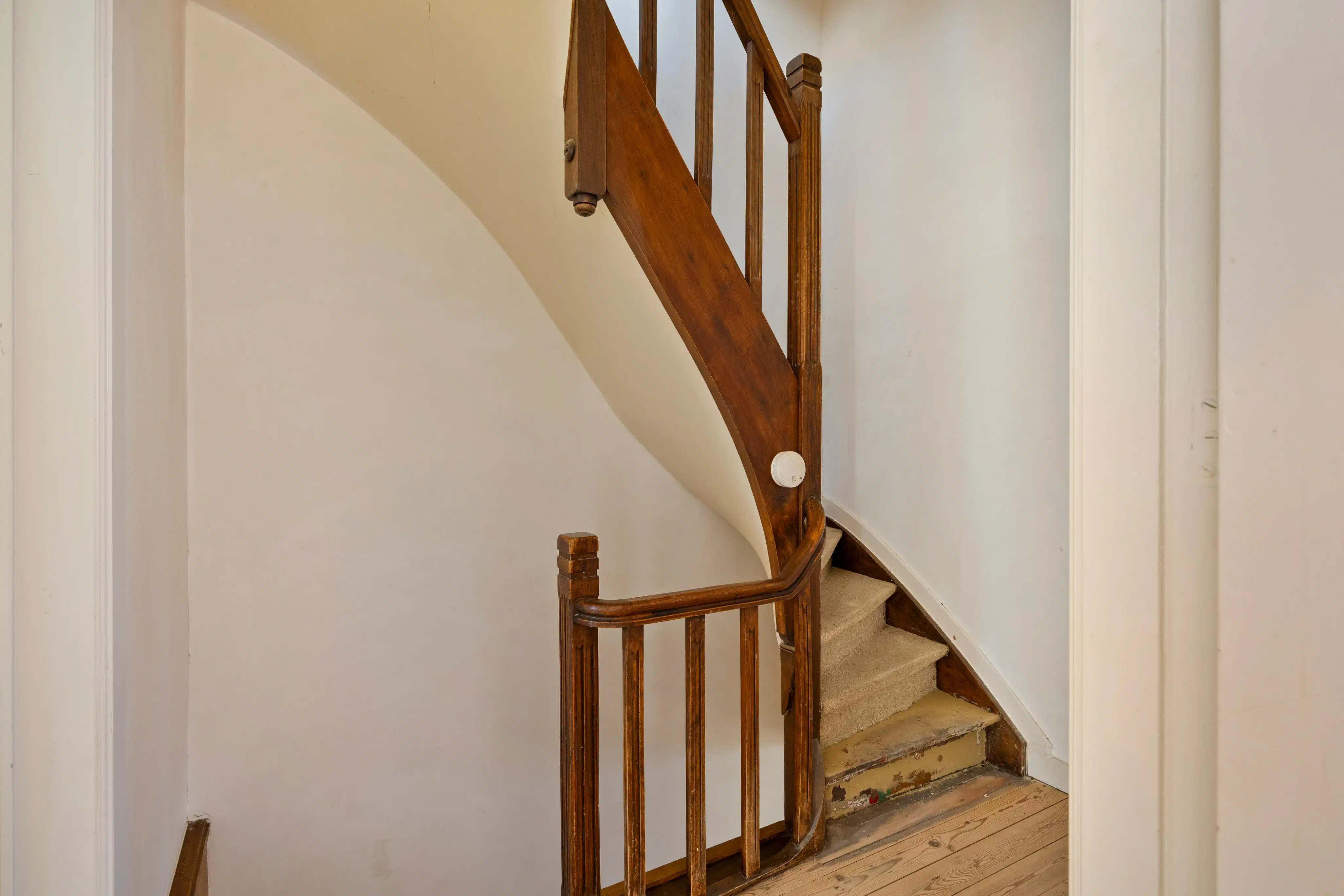 Charmant huis met veel potentieel te koop in Kapellen! foto 14