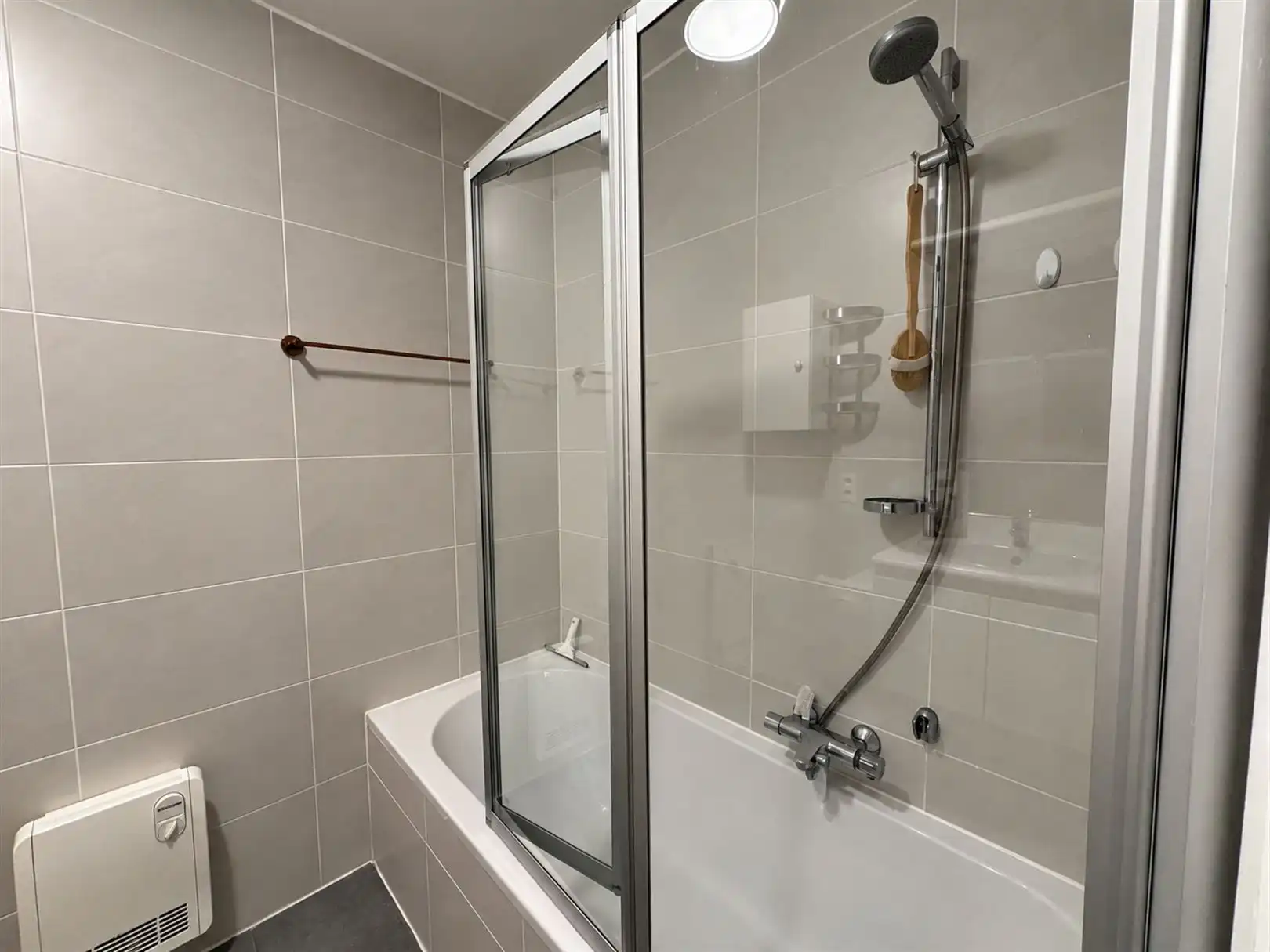  Ongemeubelde studio met zeezicht foto 8