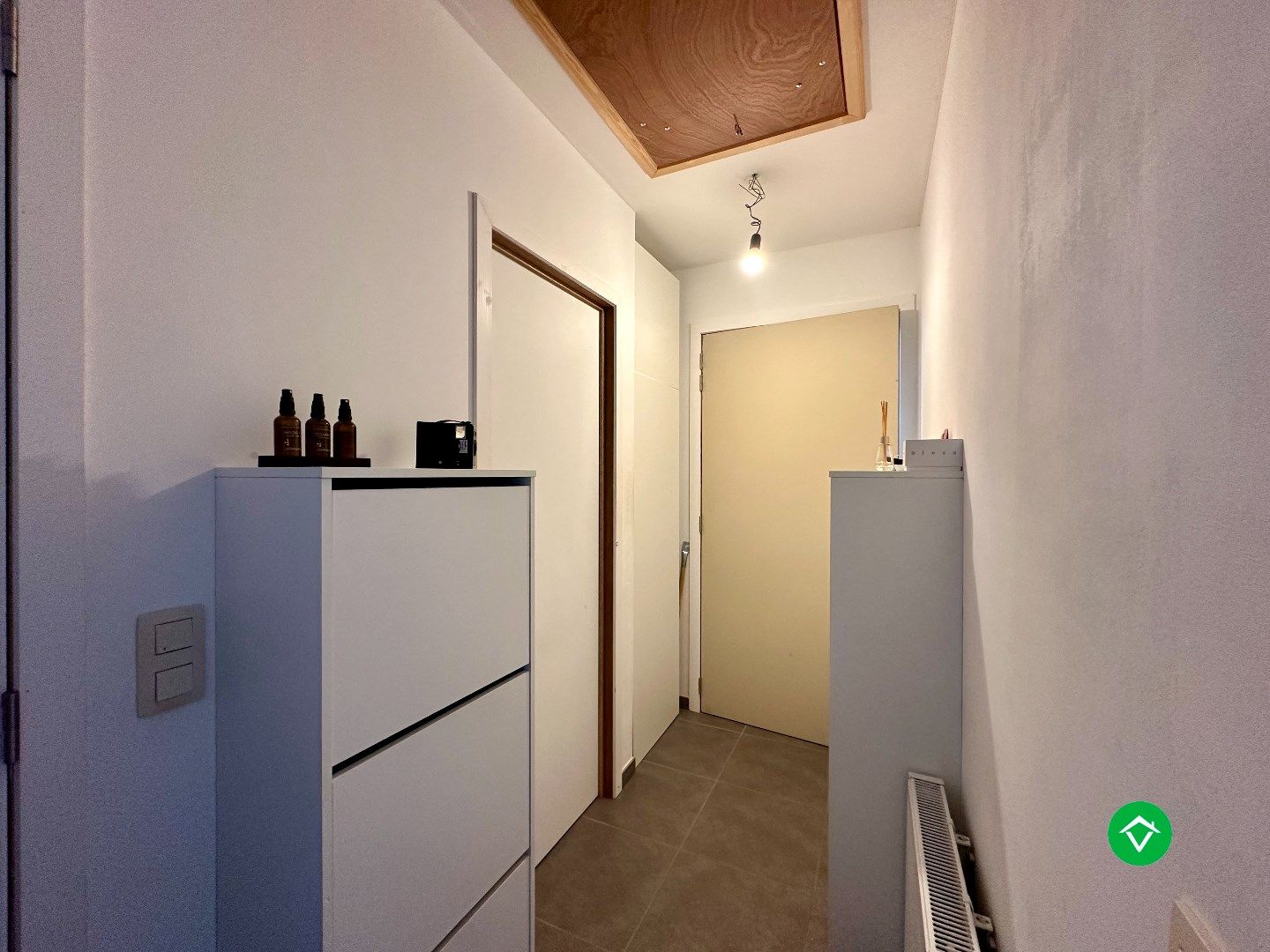 Instapklaar appartement met 2 slaapkamers te huur foto 2