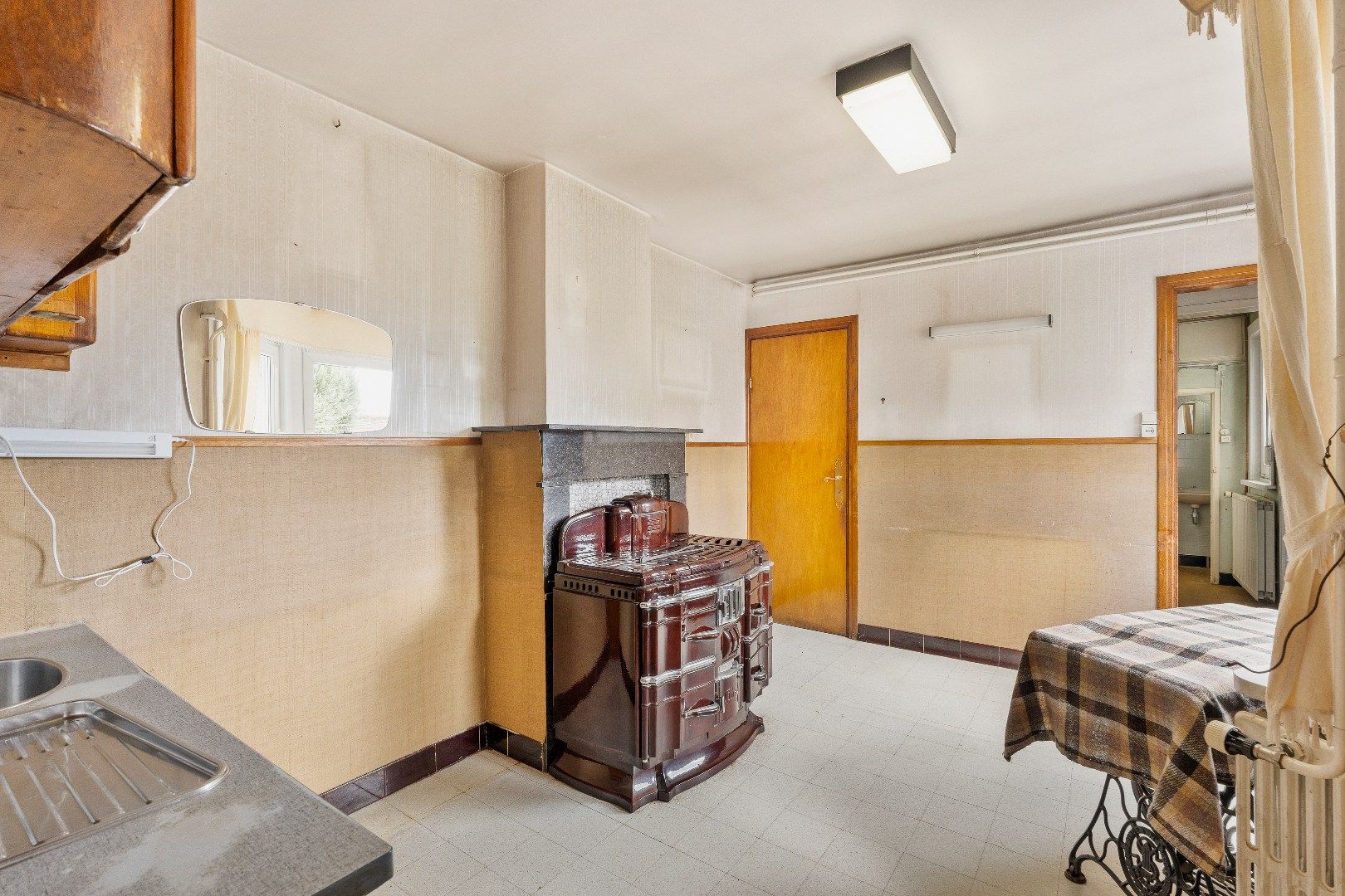 Ruime woning met grote garage, tuin en 4 slaapkamers in Dadizele foto 13