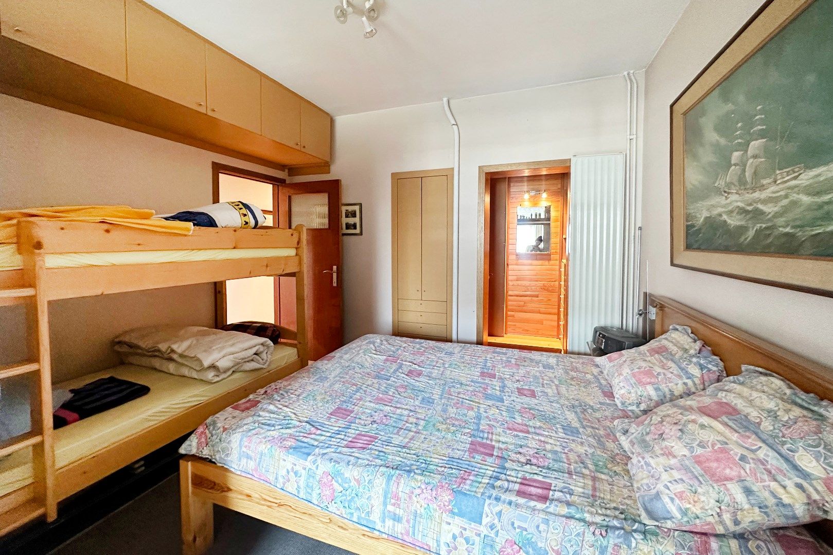 Exclusief Triplex Appartement op de Zeedijk van Wenduine – Luxe, Comfort en Zeezicht! foto 25