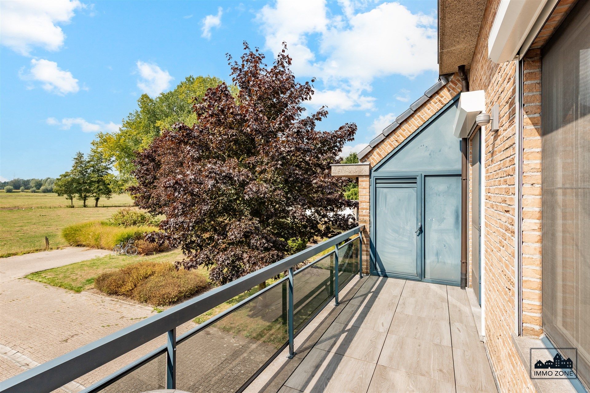 3-slaapkamer appartement met garage en mooi uitzicht foto 12