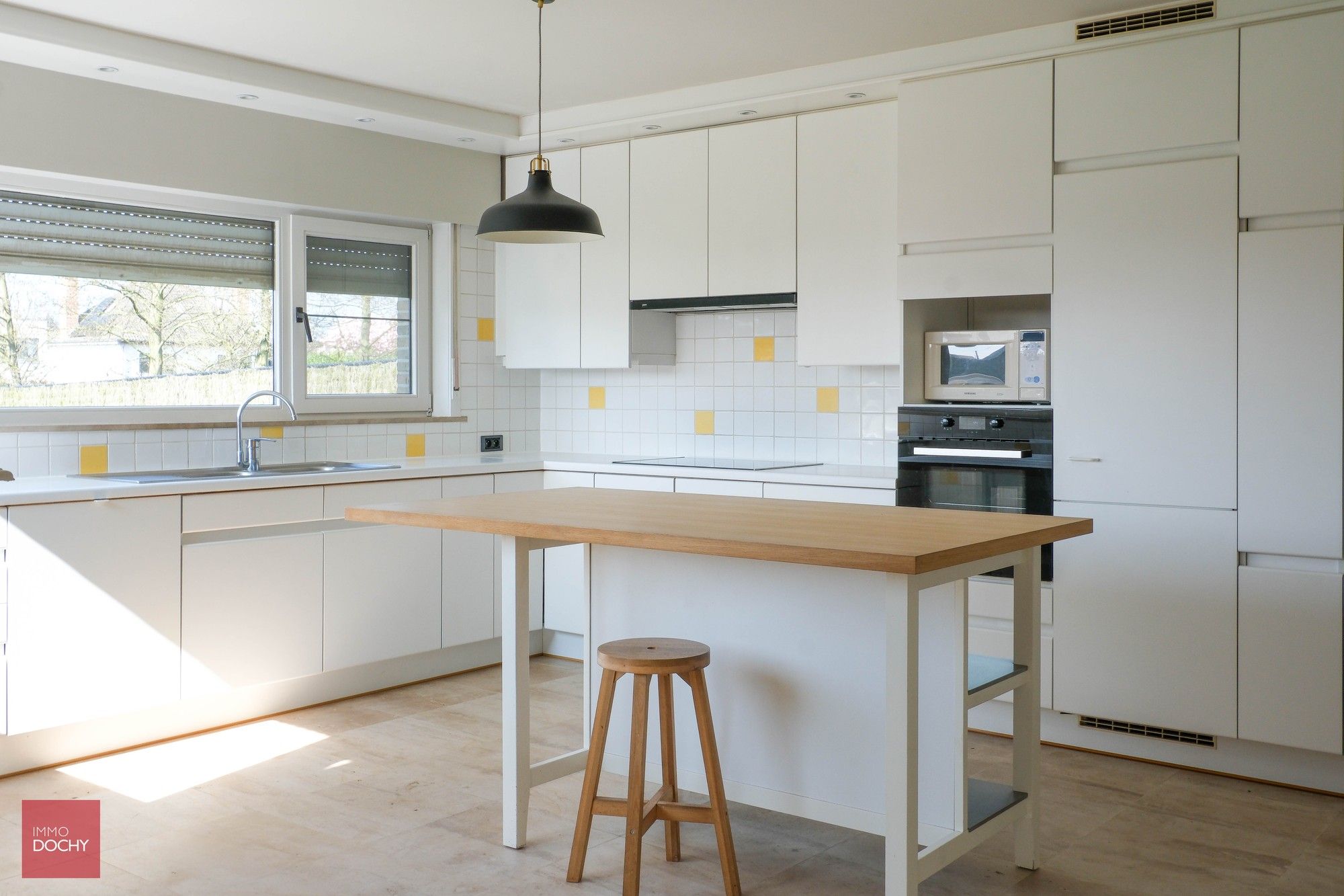 Verzorgde villa met 4 slaapkamers en zwembad nabij centrum Wortegem (ca 300m² bewoonbare oppervlakte) foto 8