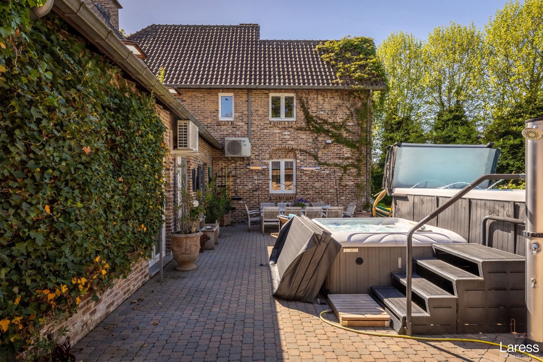 Villa te koop foto 42