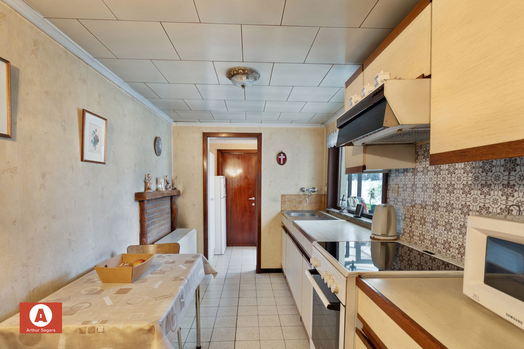 !!! IN OPTIE !!! Te renoveren woning nabij centrum Buggenhout foto 7