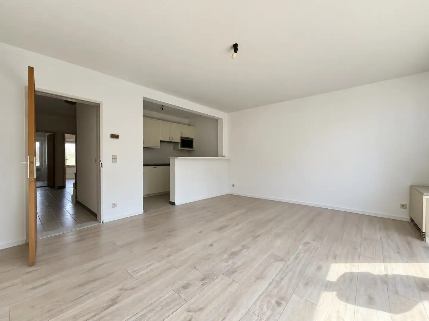 Instapklaar 2-slpk appartement nabij centrum Brasschaat foto 4
