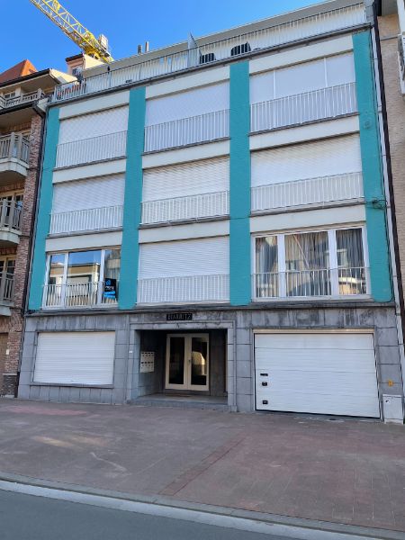 Zonnige studio centraal gelegen te Knokke (tussen Dumortierlaan en Zoutelaan) foto 10