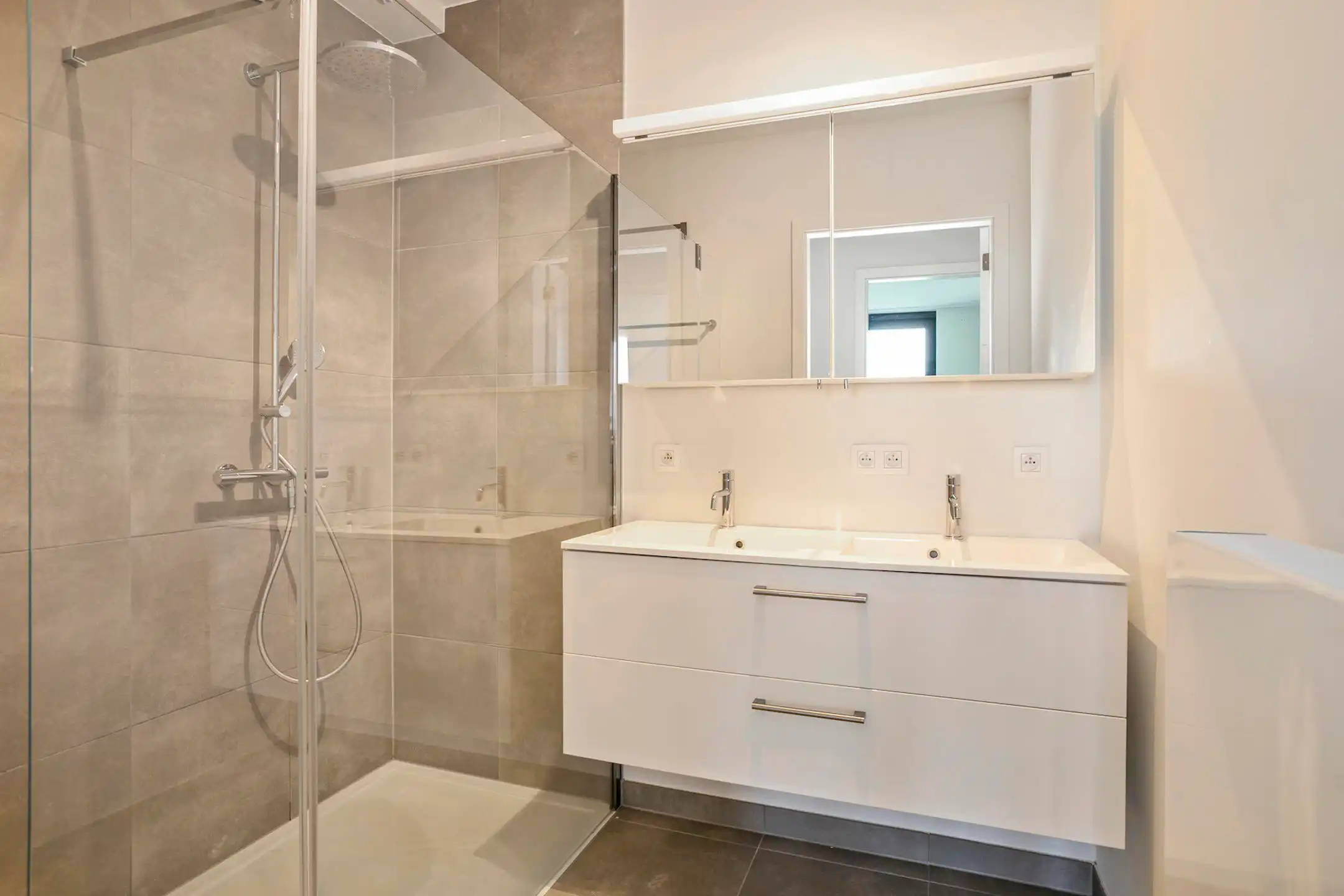 Prachtig appartement gelegen op het trendy Eilandje. foto 9