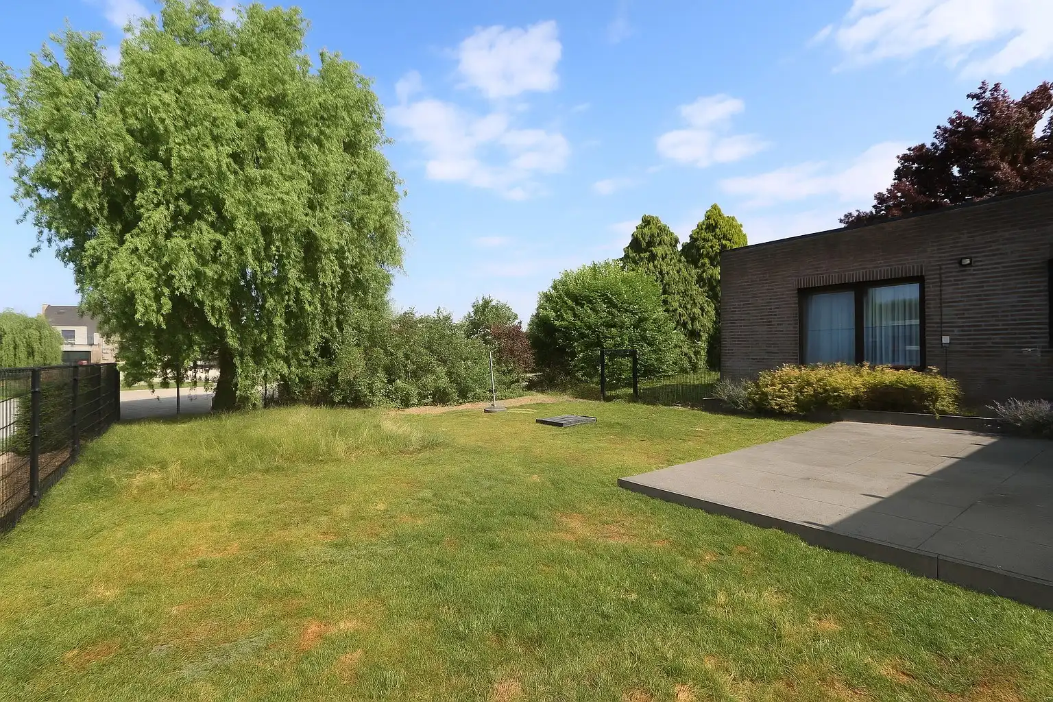 Ruime gezinswoning met studio foto 23