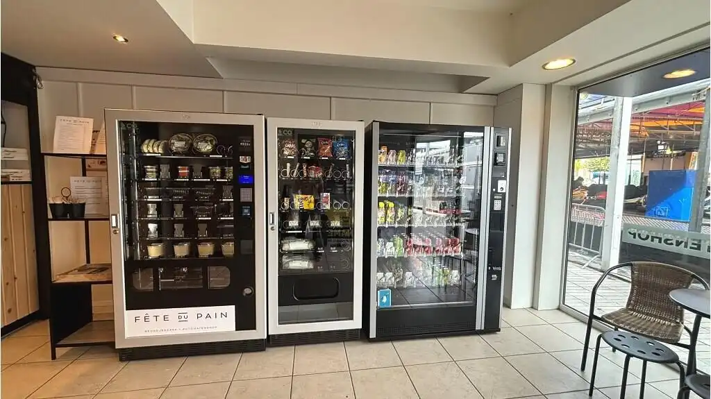 Overname instapklare broodjeszaak en automatenshop in Oedelem foto 4