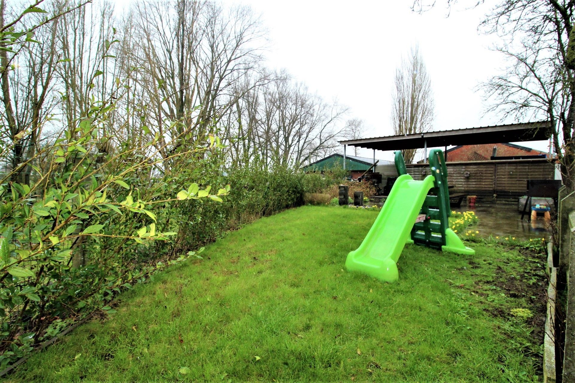 Ruime woning (205 m²) te huur in Oostrozebeke – centraal gelegen tussen Waregem en Tielt foto 15