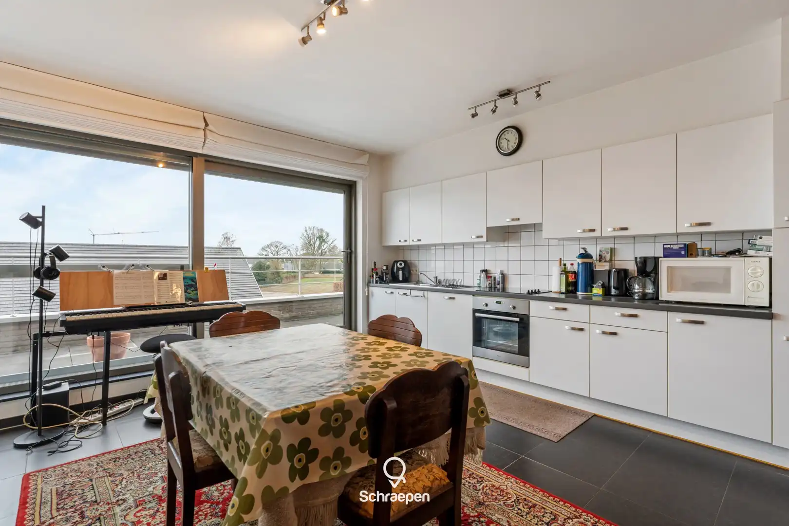 Uniek penthouse met riant zonneterras (115 m²) en 2 slpks in Zonhoven-centrum! foto 8