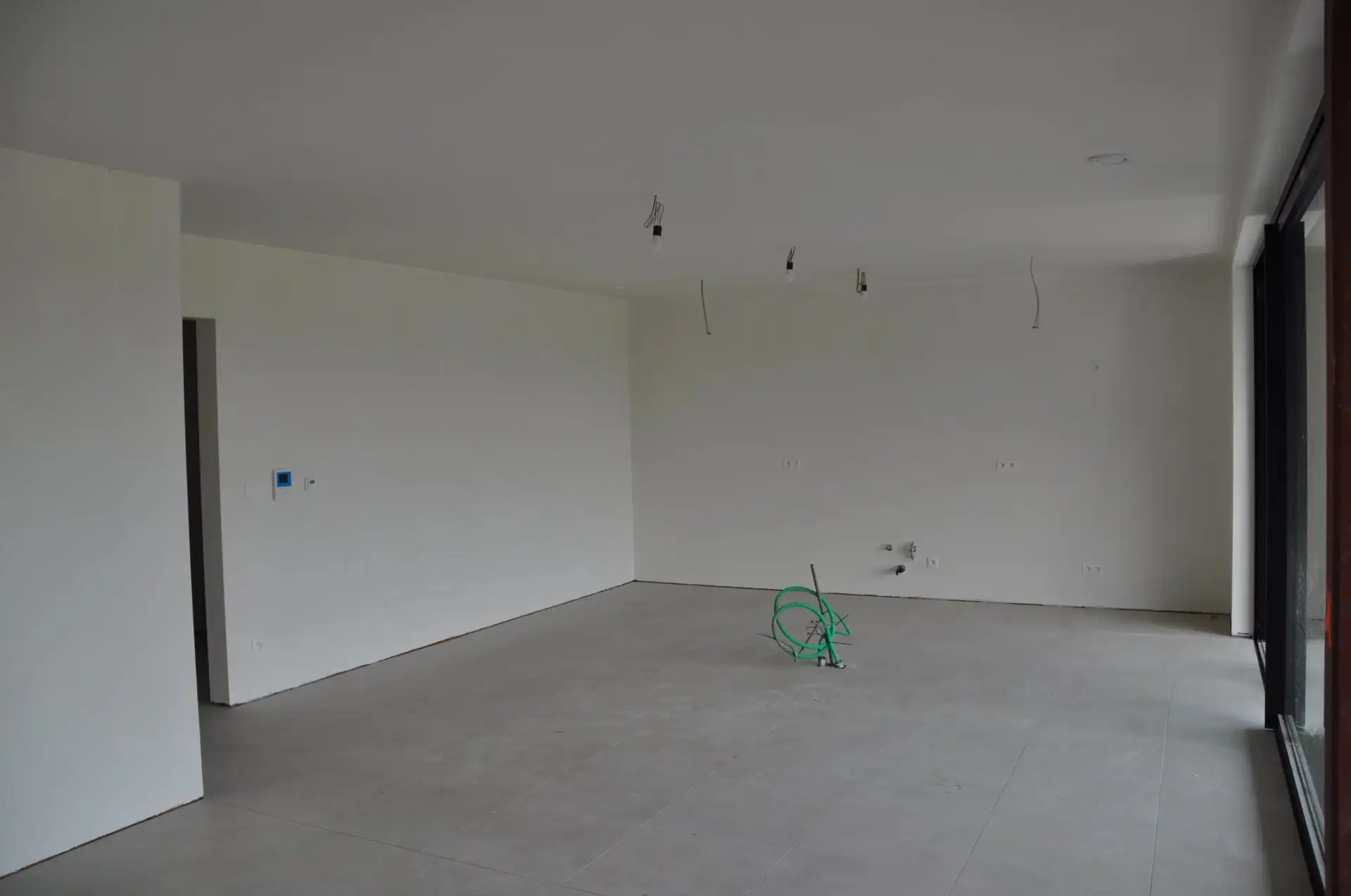 EXCLUSIEF PETNHOUSE VAN 112M² MET 2 SLPK’S EN RUIM TERRAS VAN 44M² IN LINKHOUT foto 5
